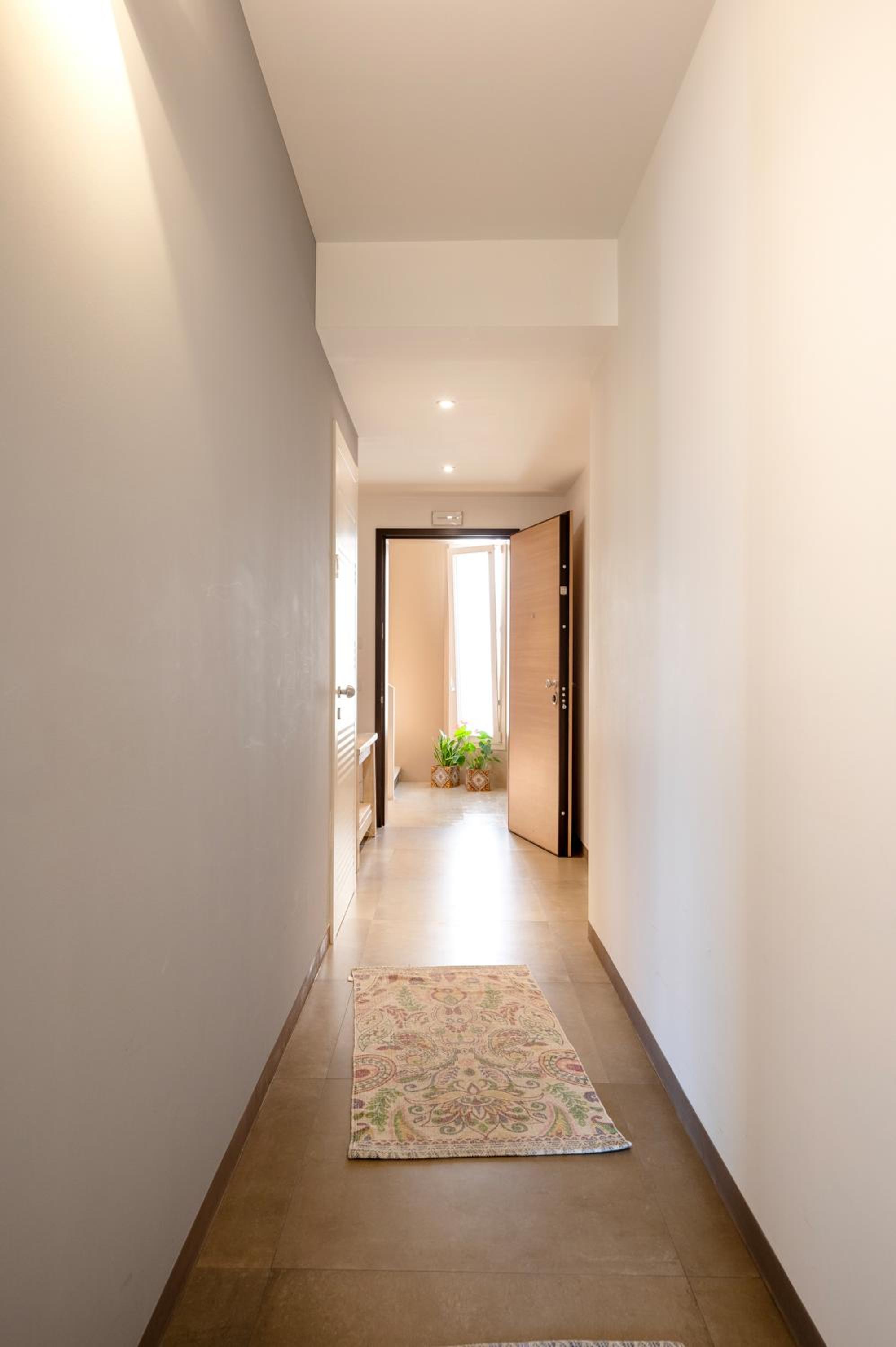 King Room with Balcony photo 3