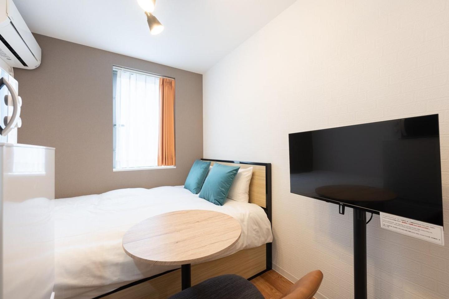 One-Bedroom Apartment photo 2