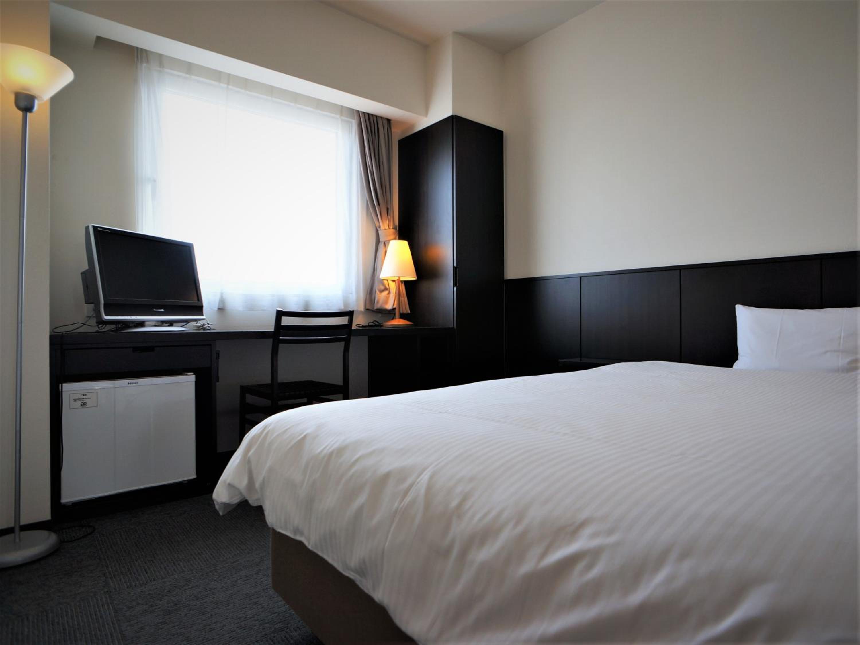 Single Room with Bath photo 2