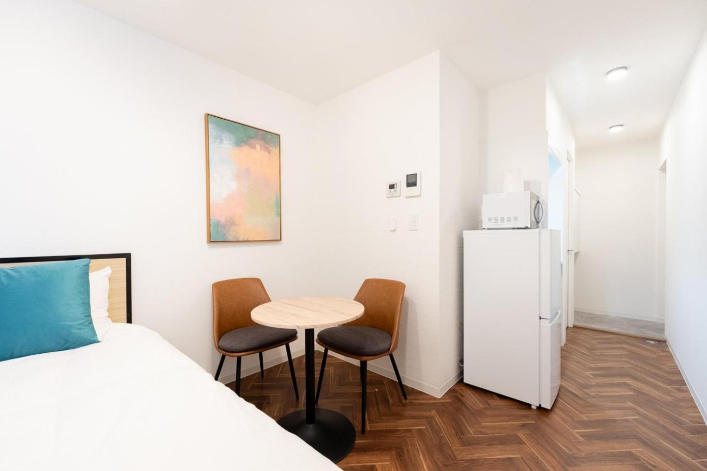 One-Bedroom Apartment photo 2
