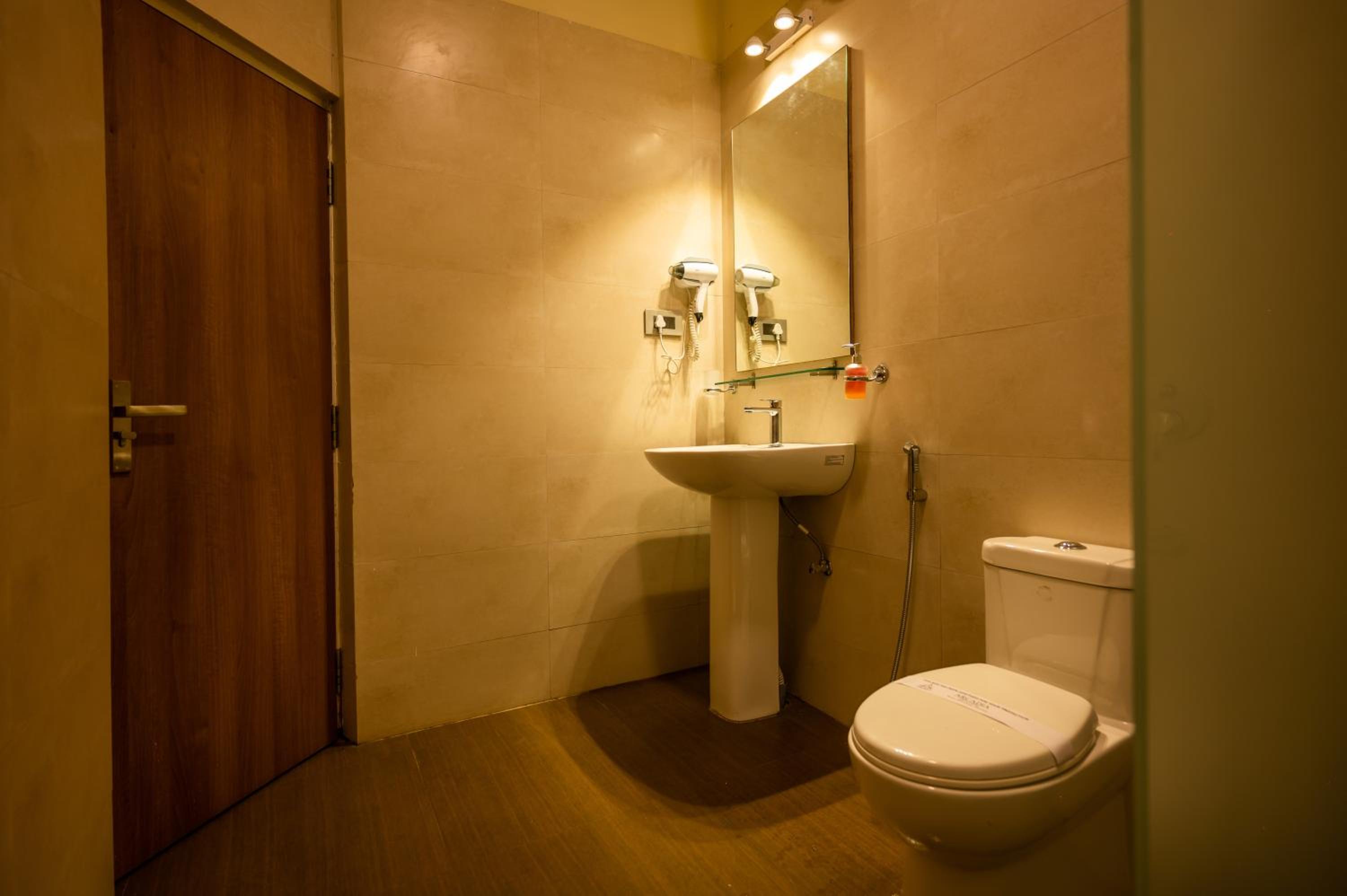 Double Room with Mountain View - Photo 4