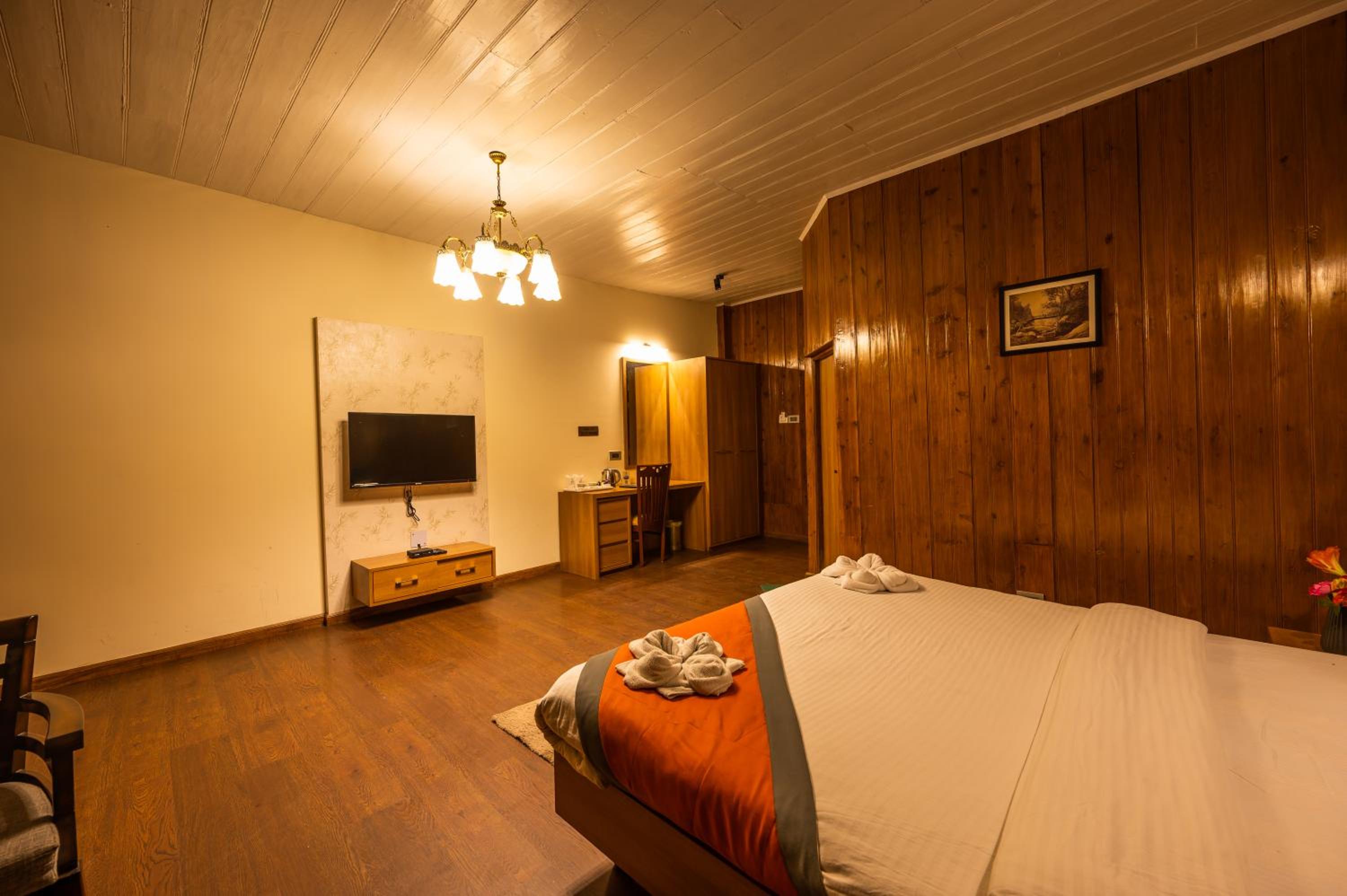 King Room with Mountain View - Photo 4