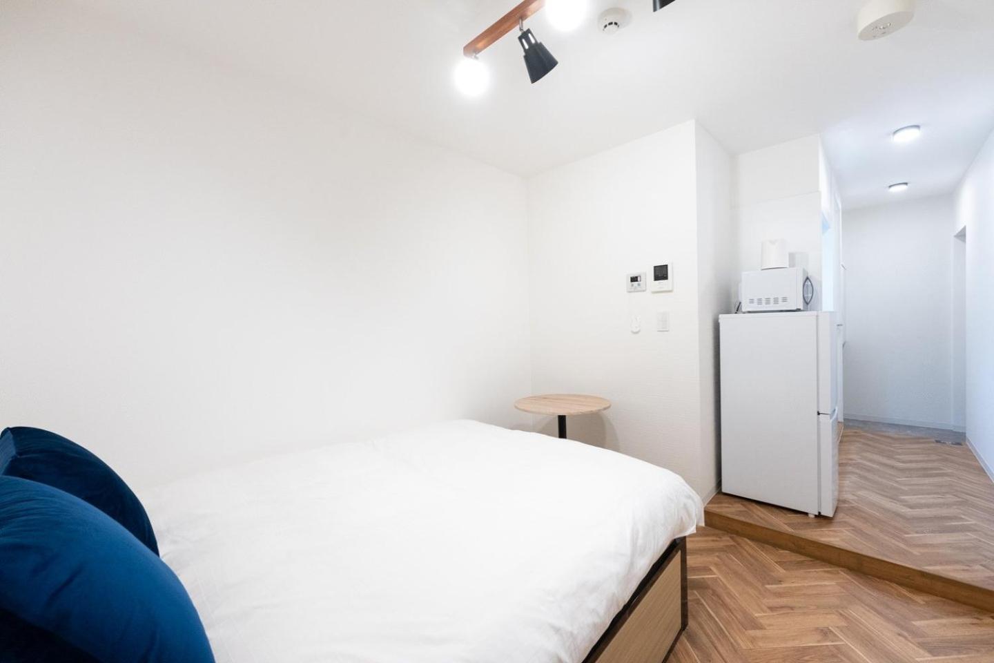 One-Bedroom Apartment photo 2