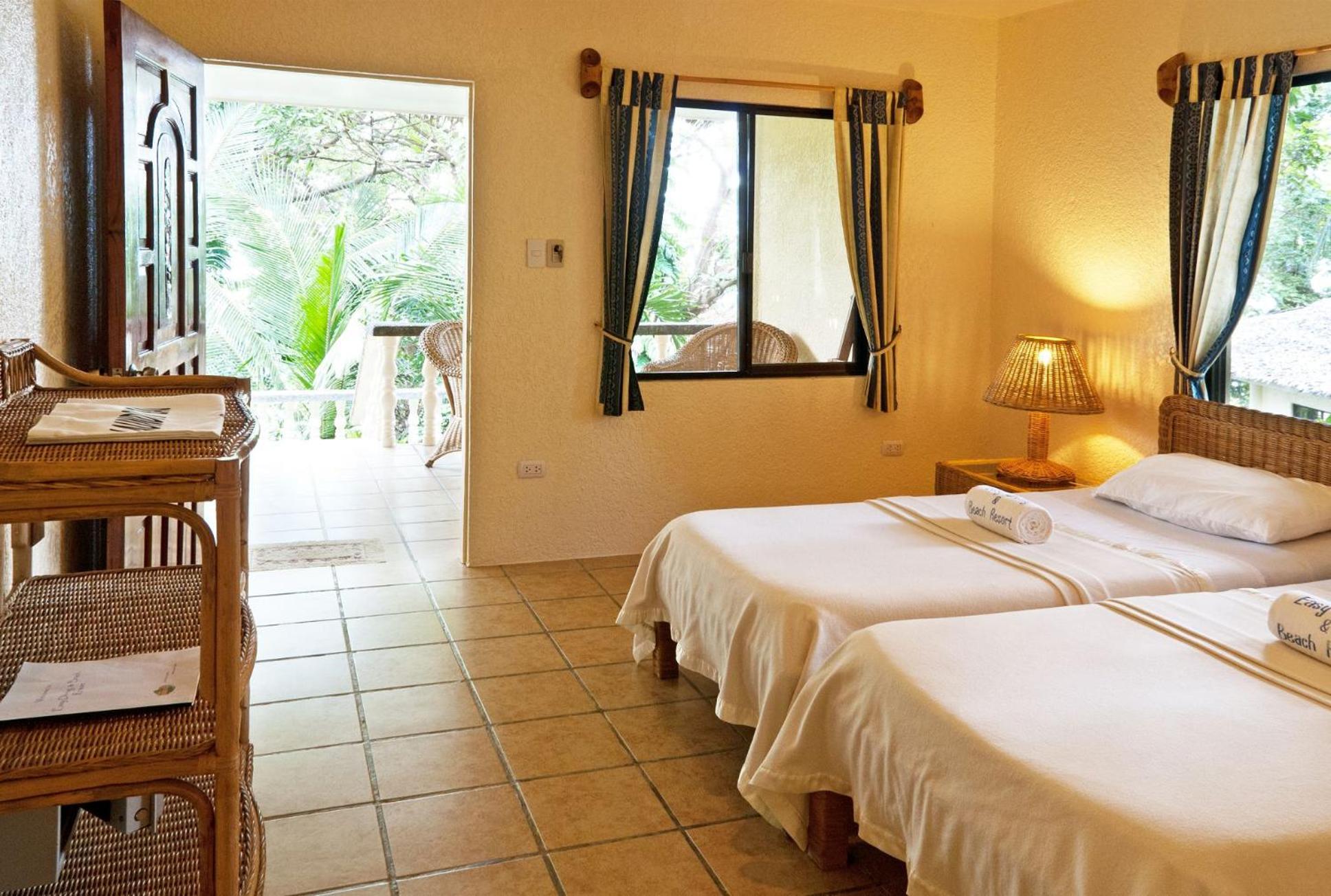 Deluxe Double Room with Balcony and Sea View  - Photo 3