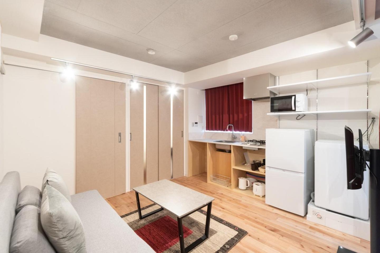 One-Bedroom Apartment photo 1