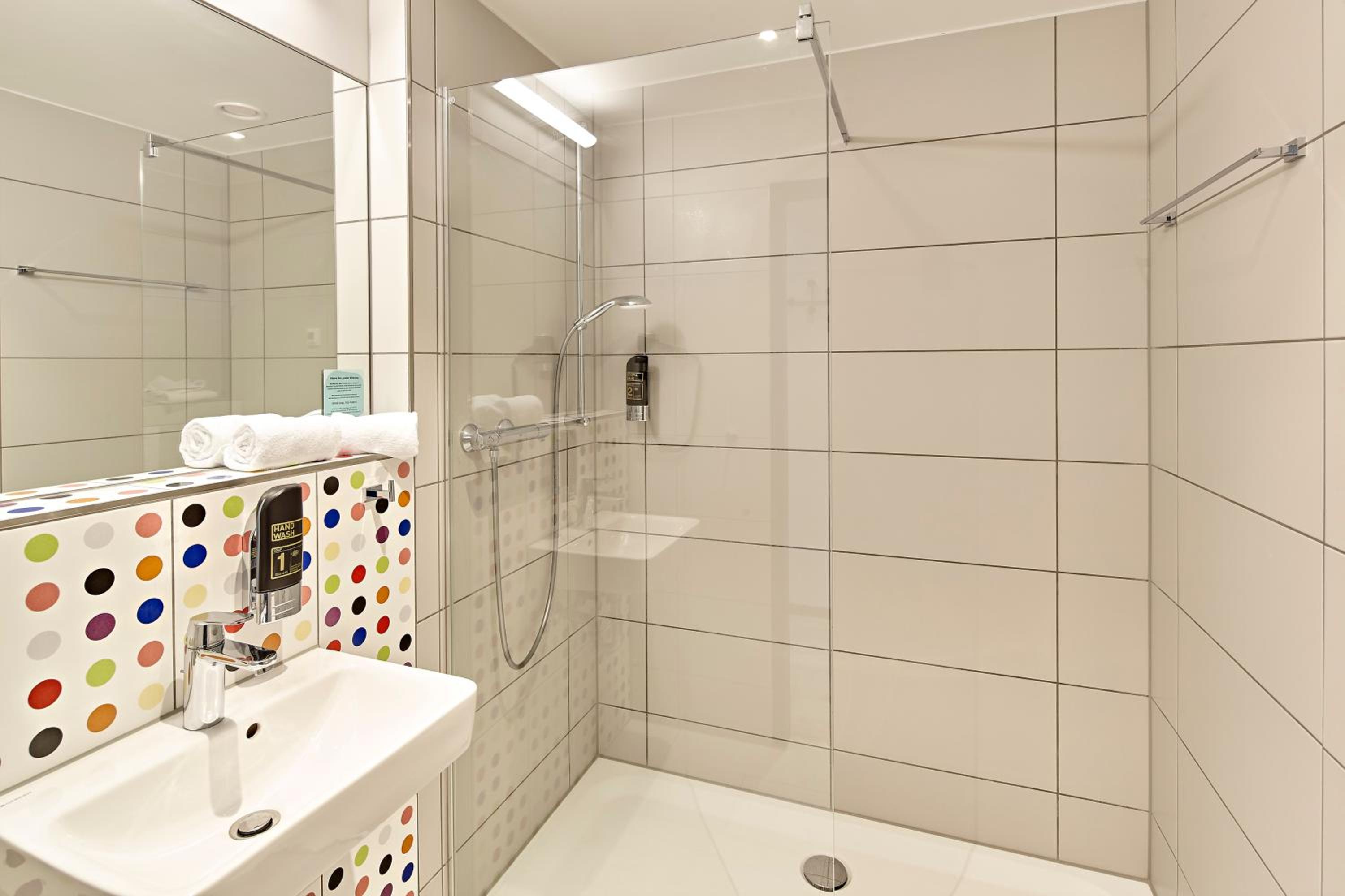 MEININGER Hotel Köln West - Photo 22