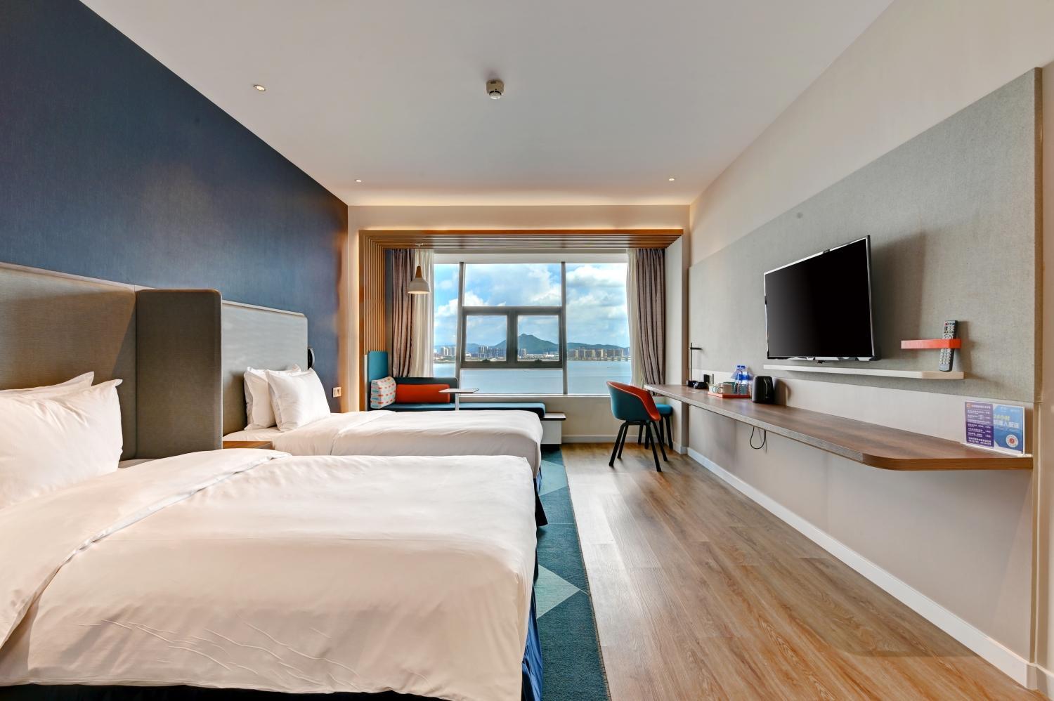Superior Twin Room with Sea View - Photo 1