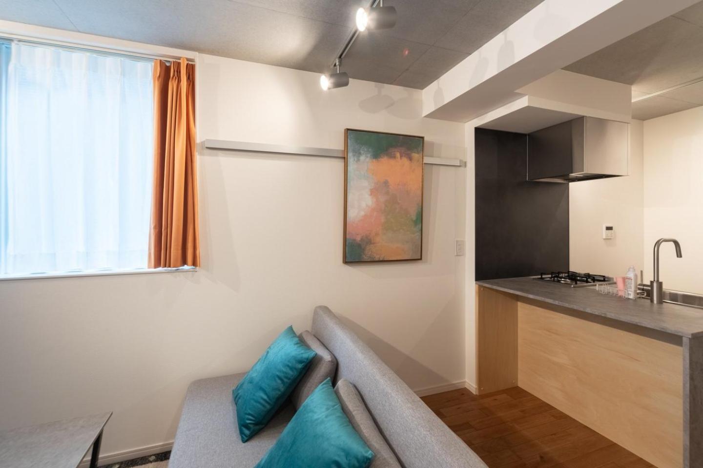 One-Bedroom Apartment photo 2