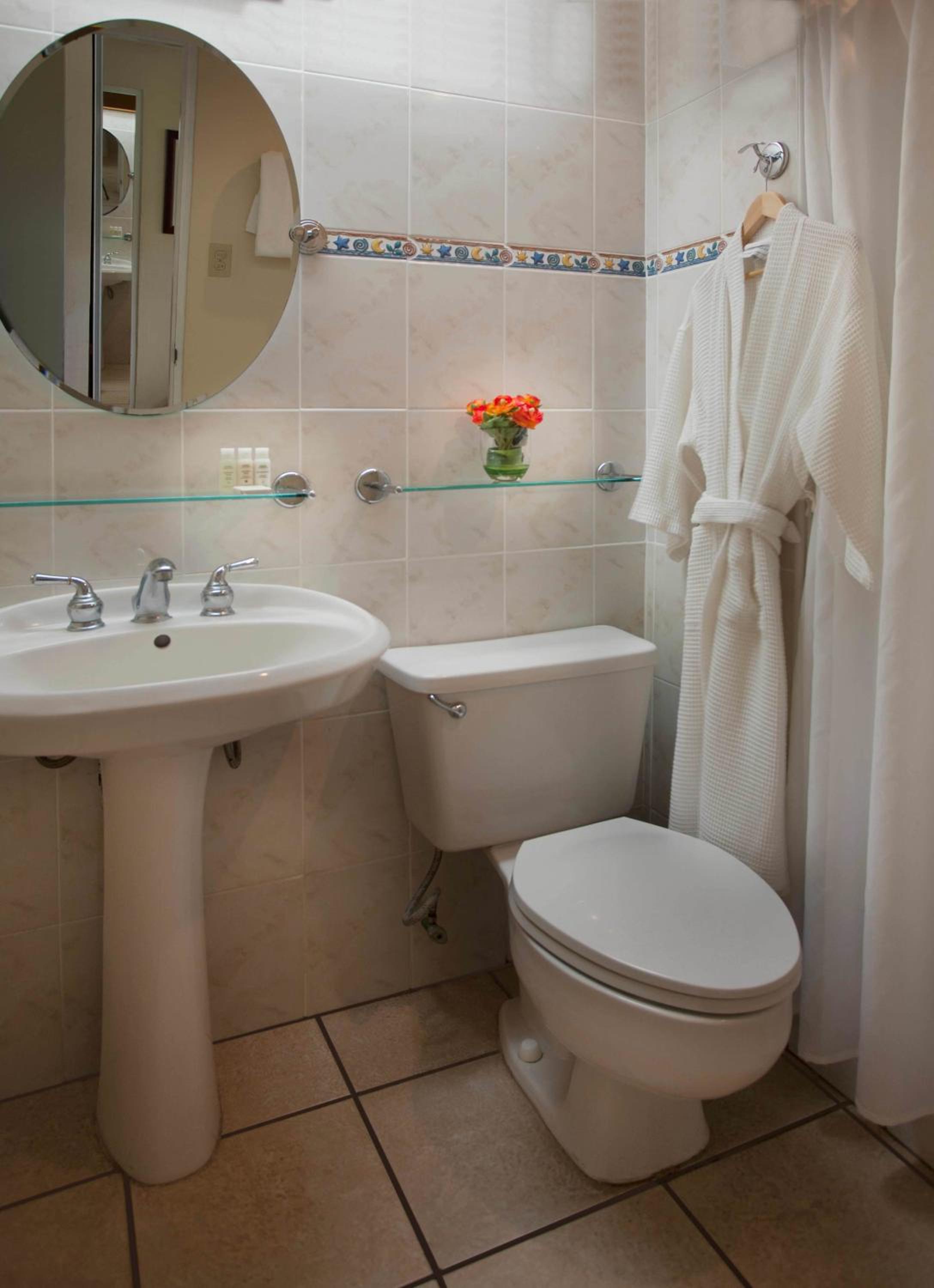 Deluxe Room with Ocean View - Photo 3