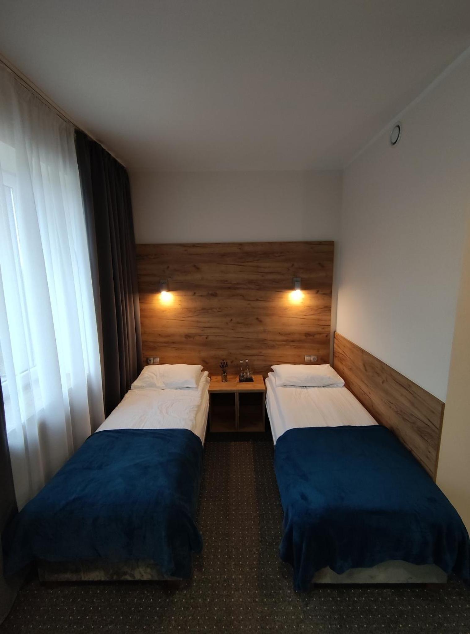 Deluxe Double Room - Photo 9