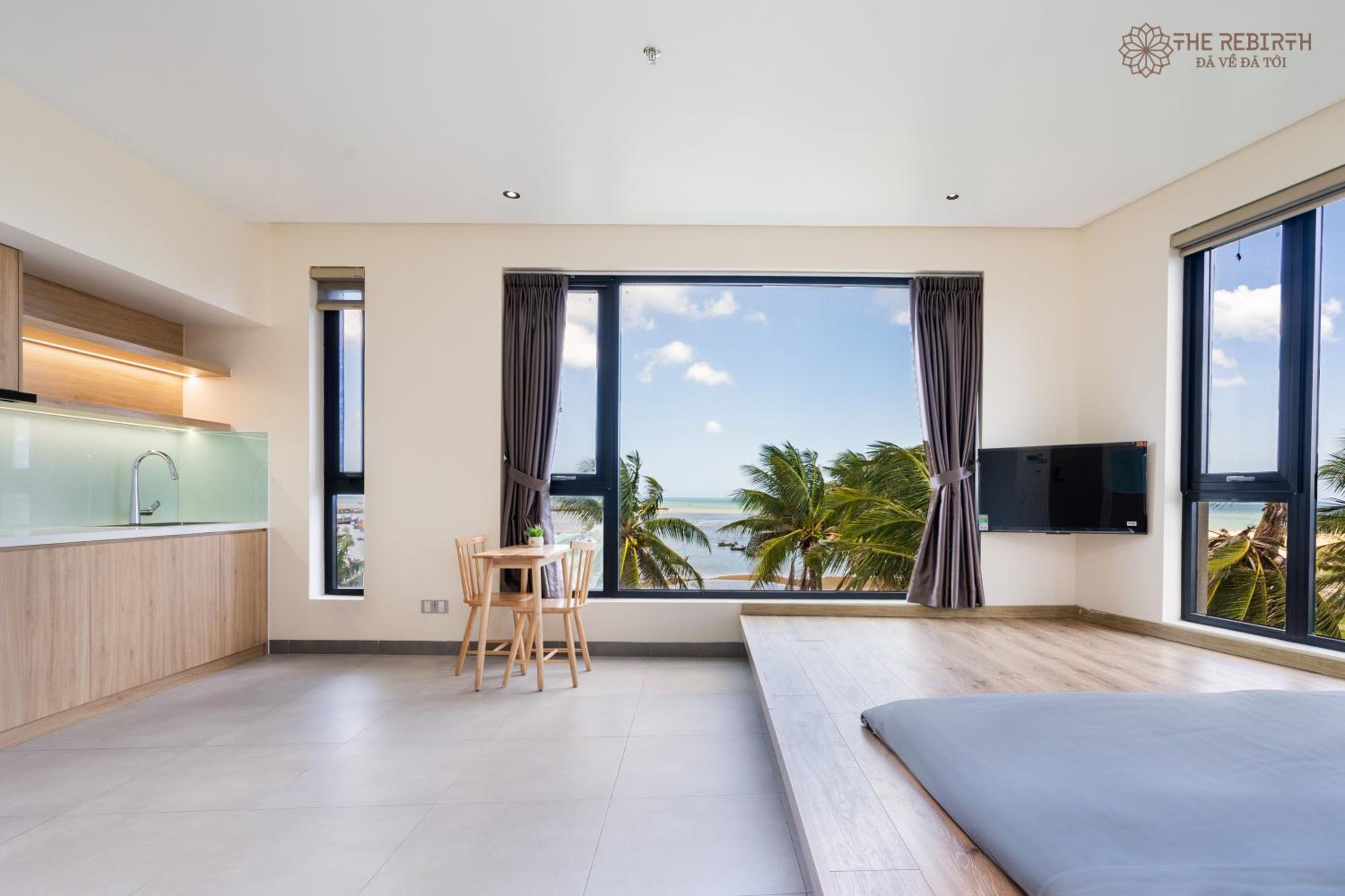 Family Room with Sea View - Photo 9
