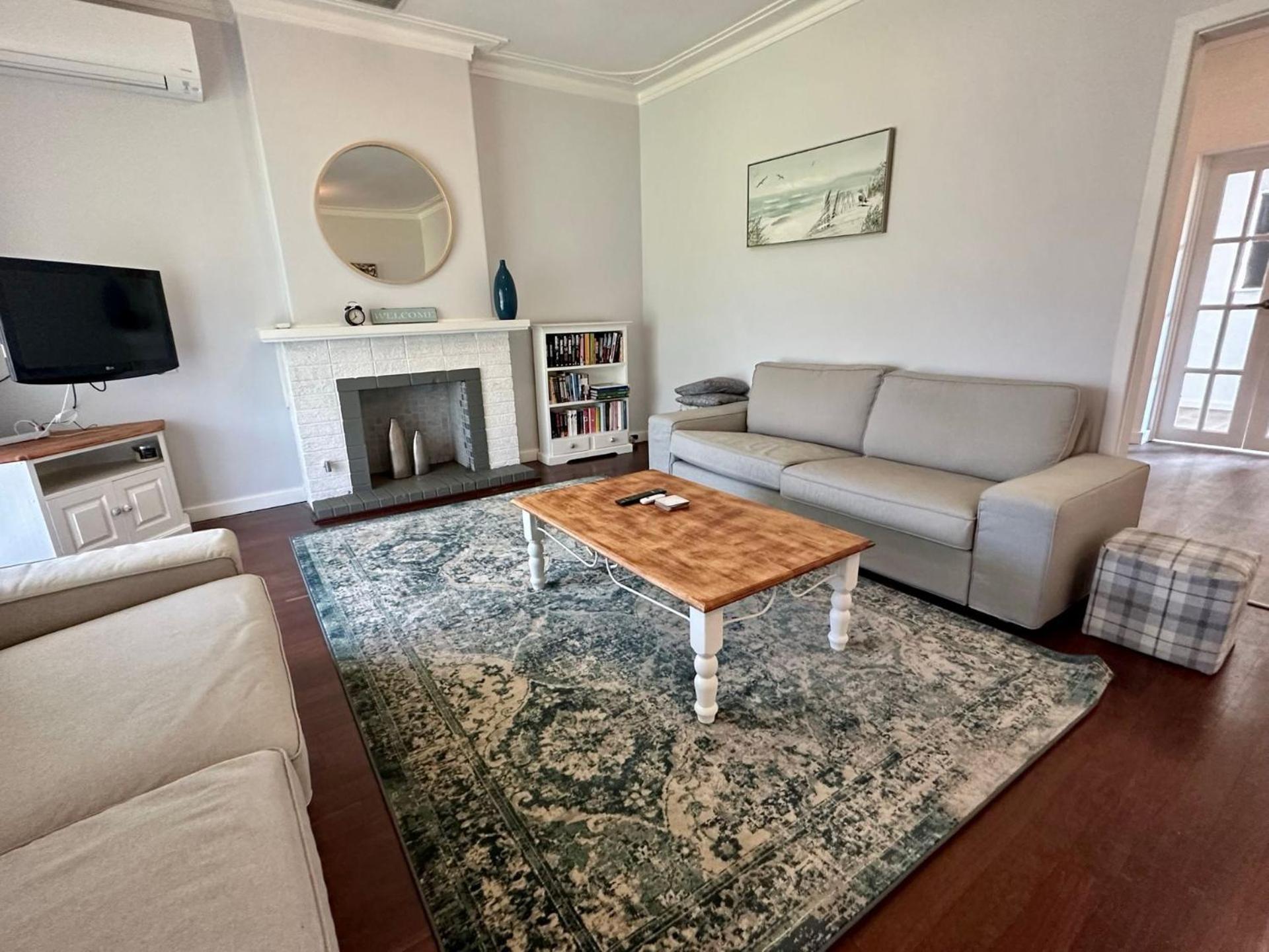 Three-Bedroom House photo 1