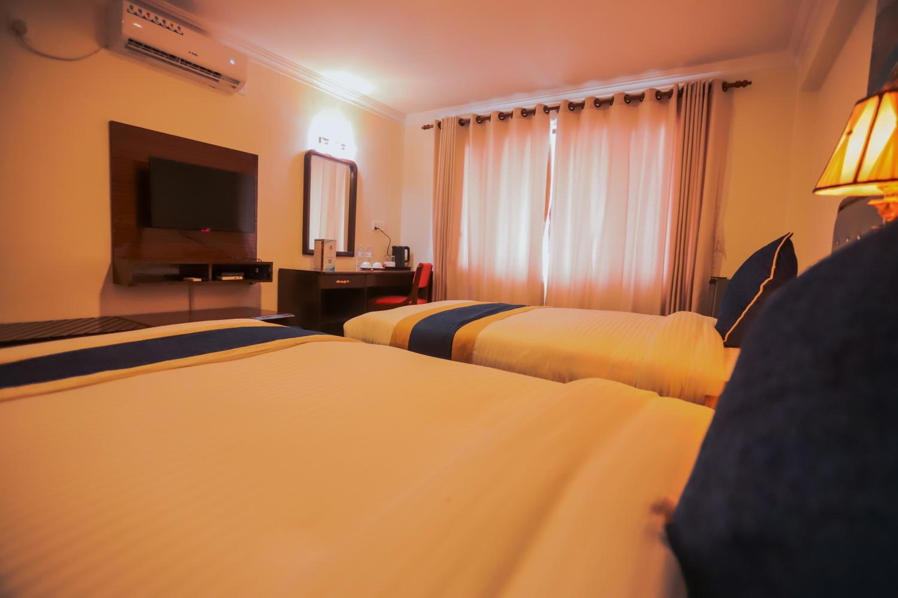Deluxe Twin Room - Photo 9