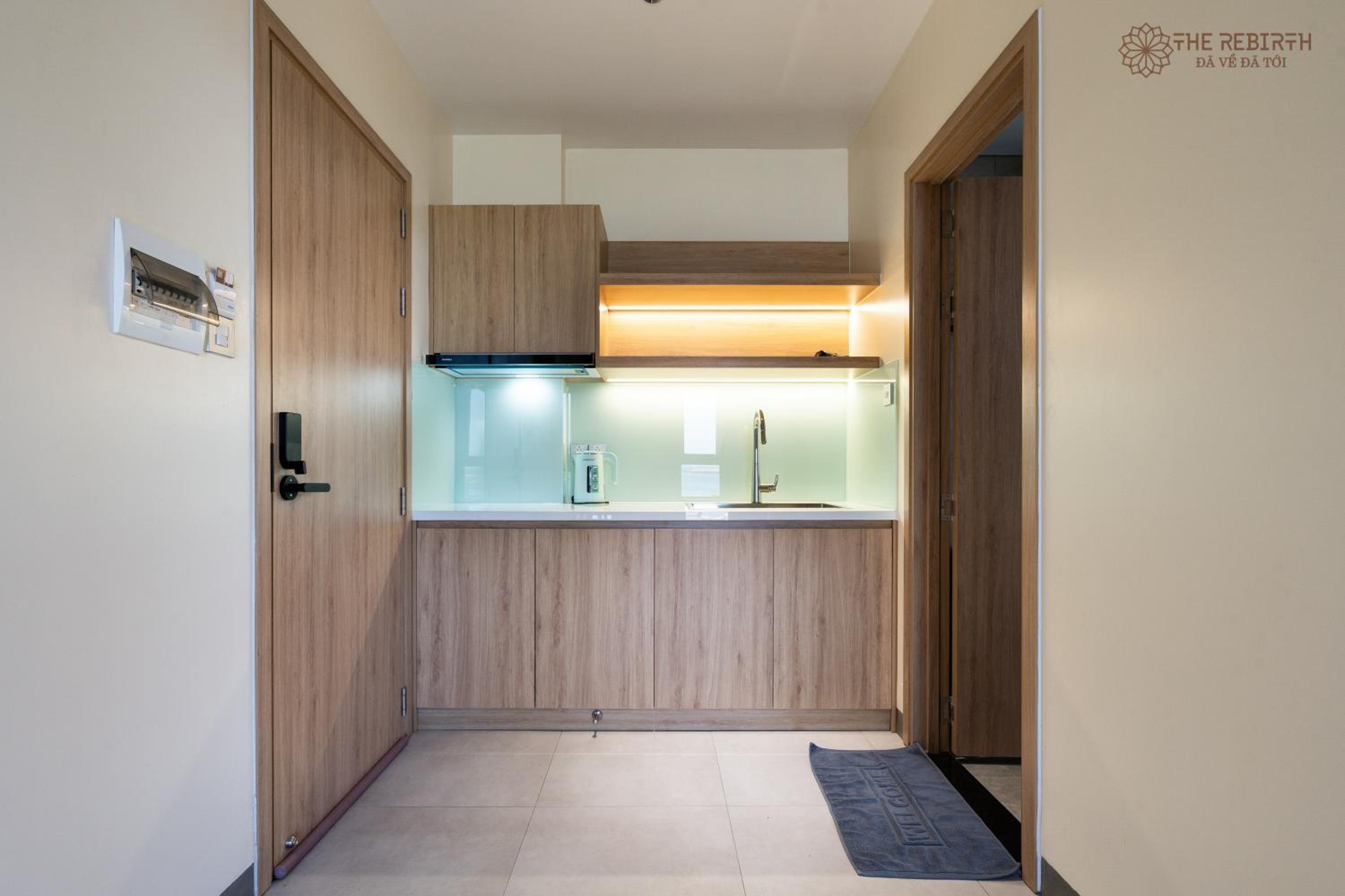 Executive Suite - Photo 5