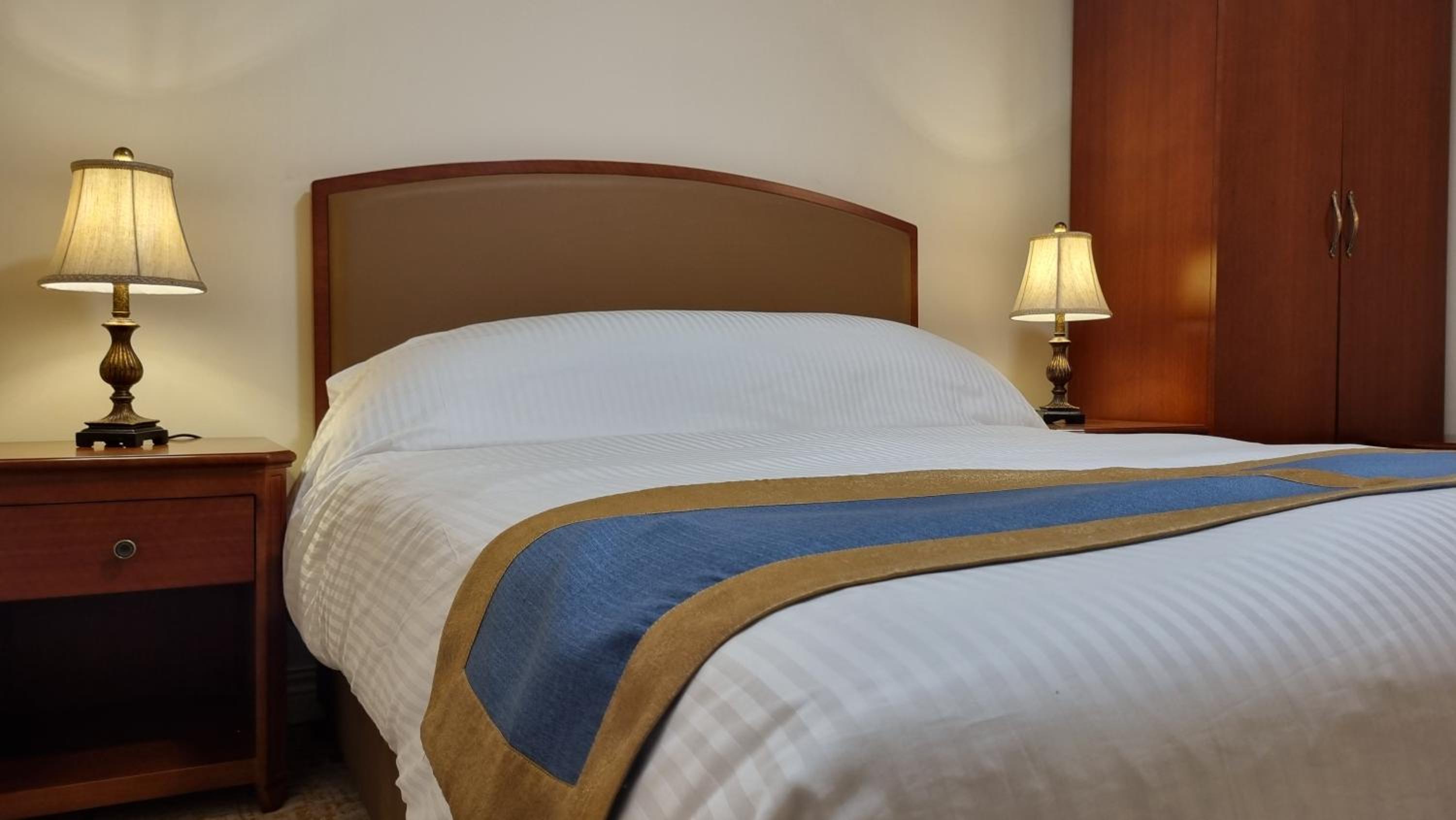 Standard Double Room - Photo 4