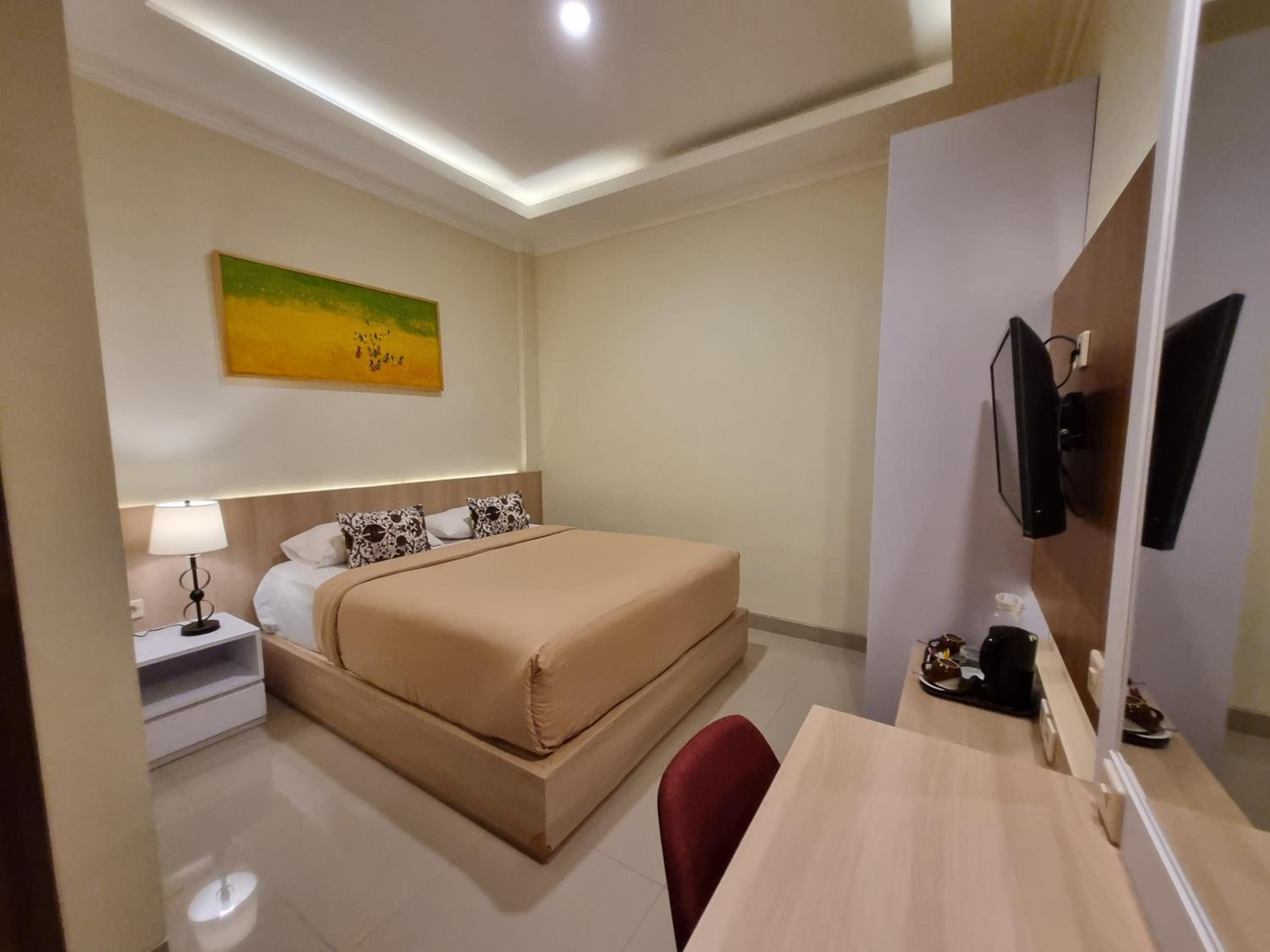 Standard Double Room - Photo 2