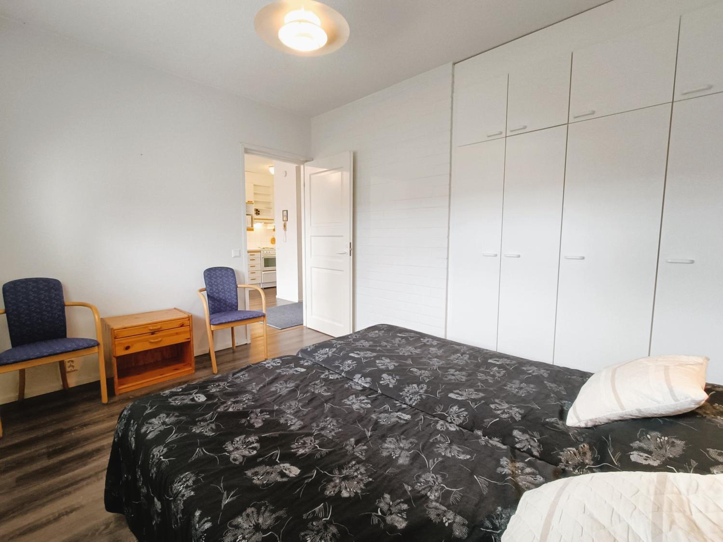 One-Bedroom Apartment photo 3
