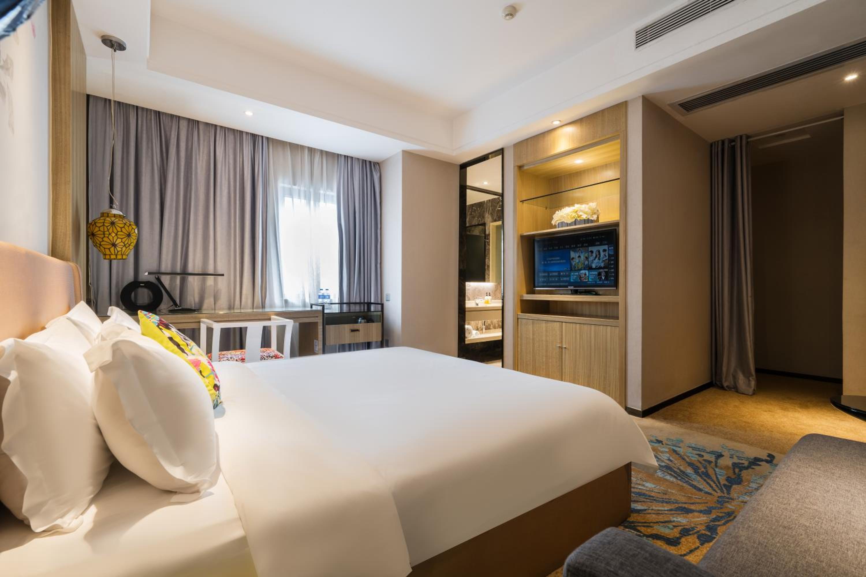 Business King Room photo 2