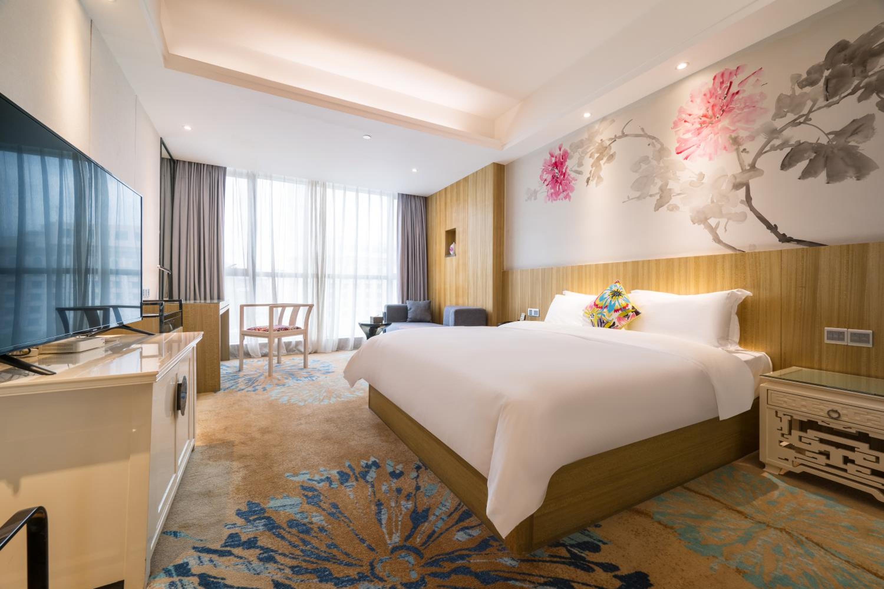 Luxury King Room photo 2