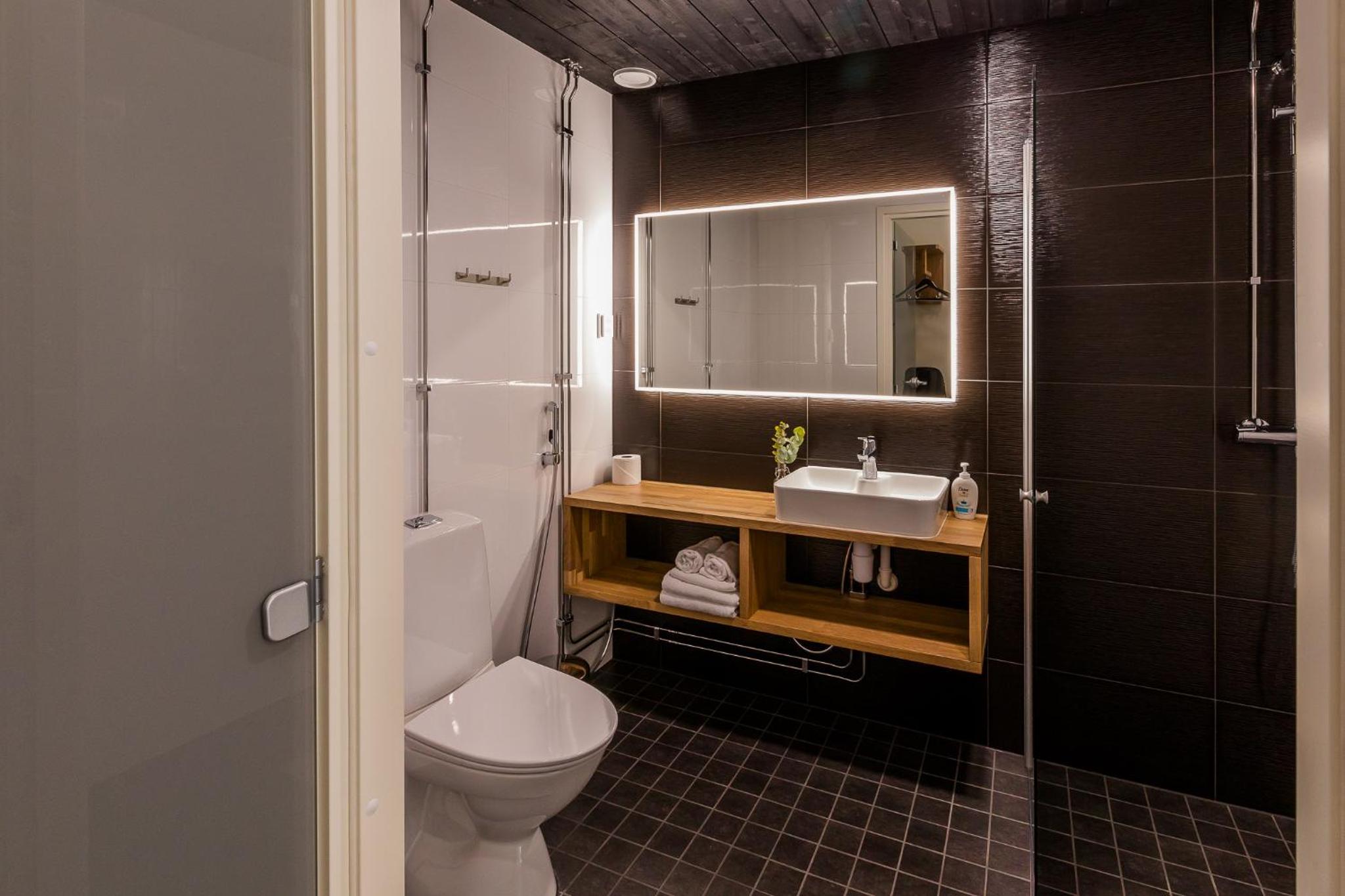 Standard Queen Room - Photo 15