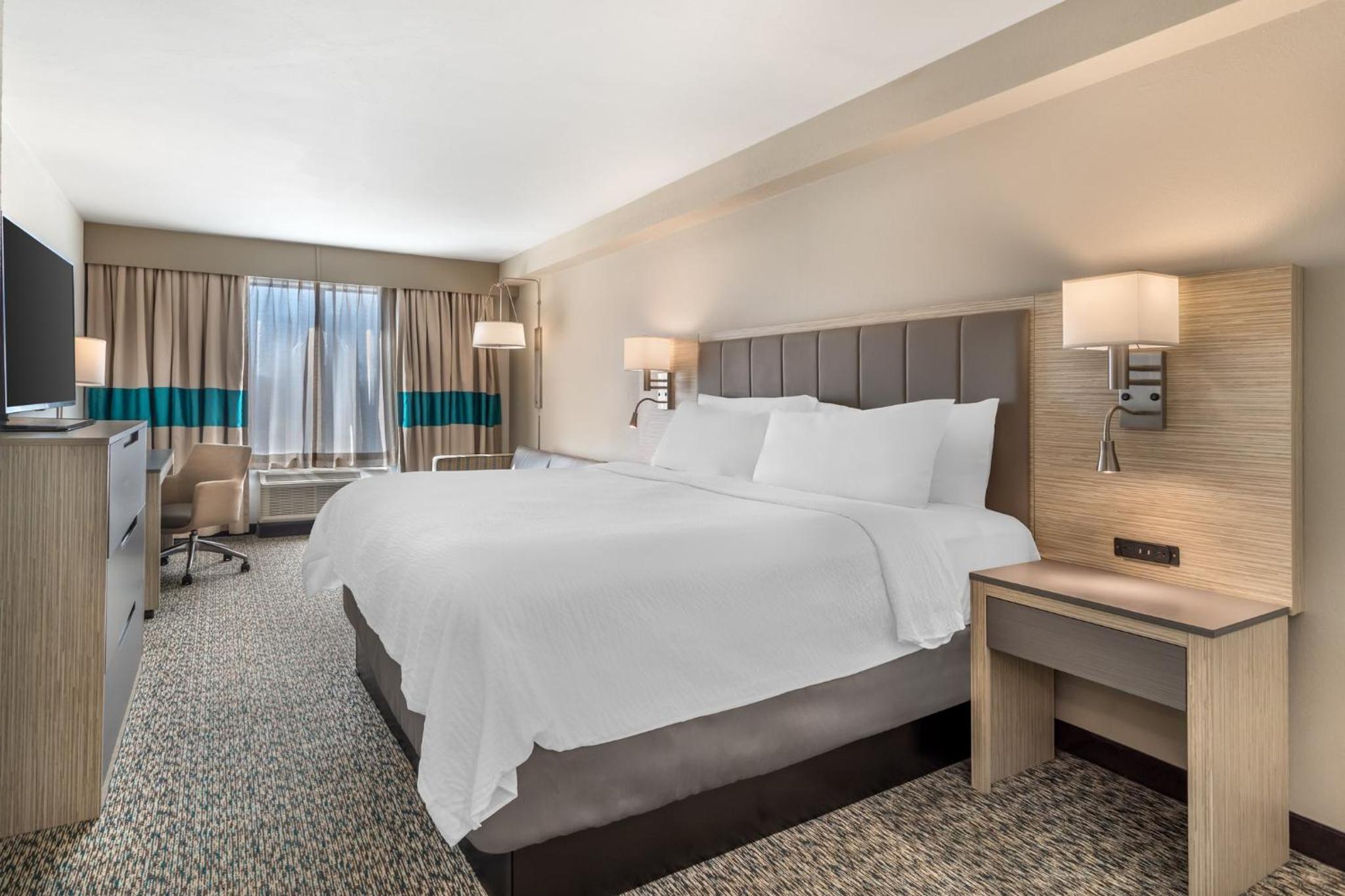 Standard King Room - Accessible