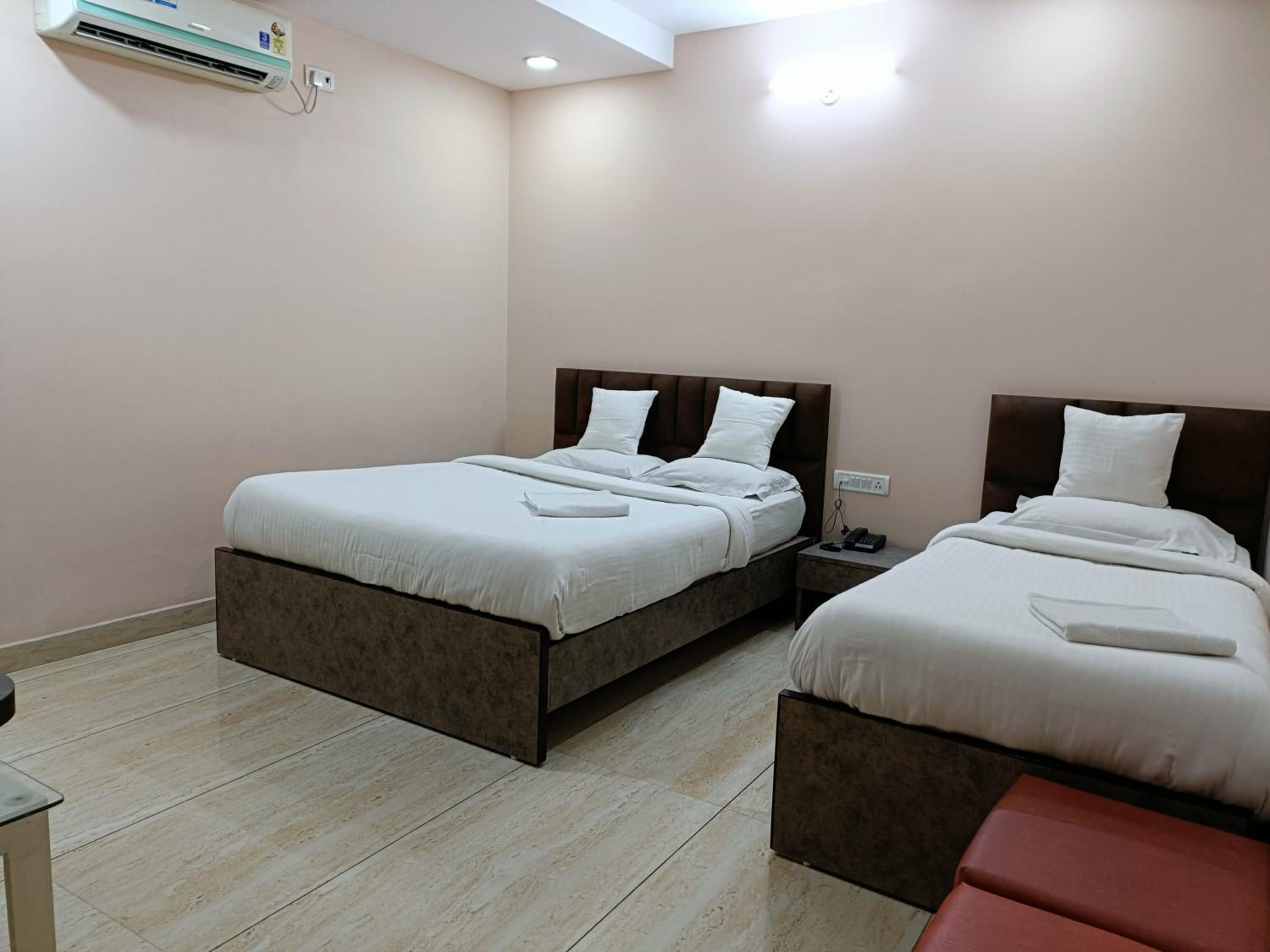 Deluxe Triple Room - Photo 1
