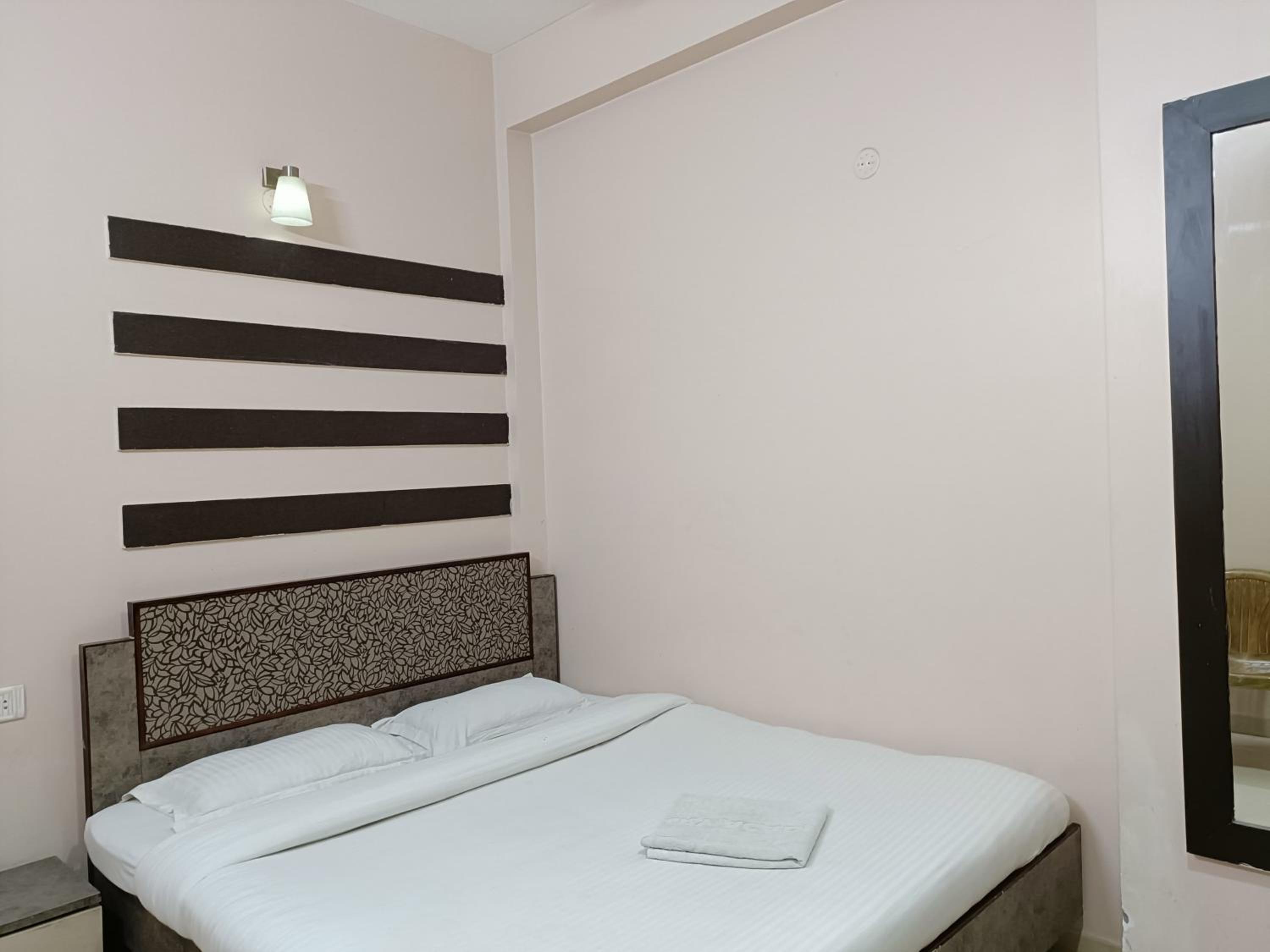 Deluxe Double Room - Photo 3