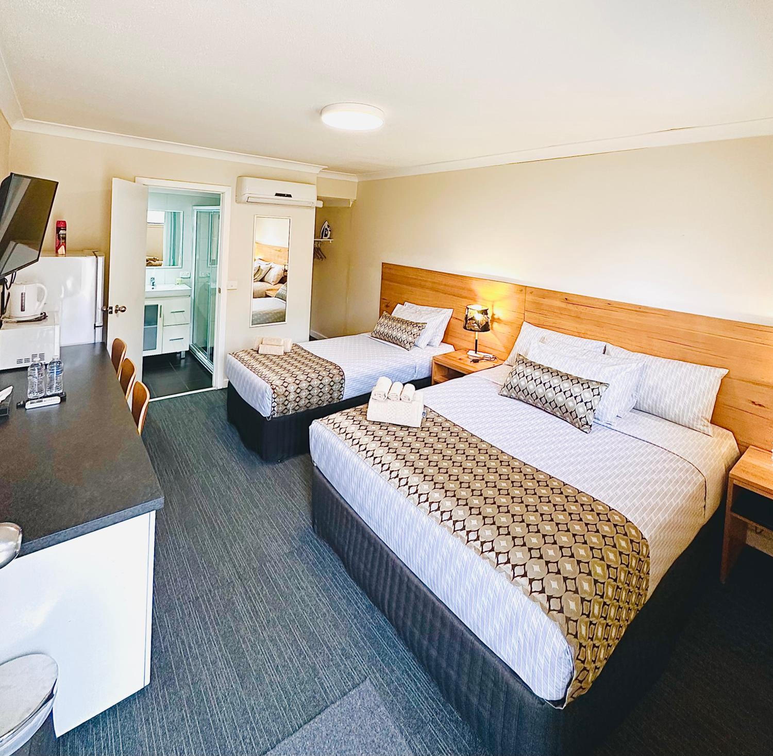 Twin Room - Photo 1