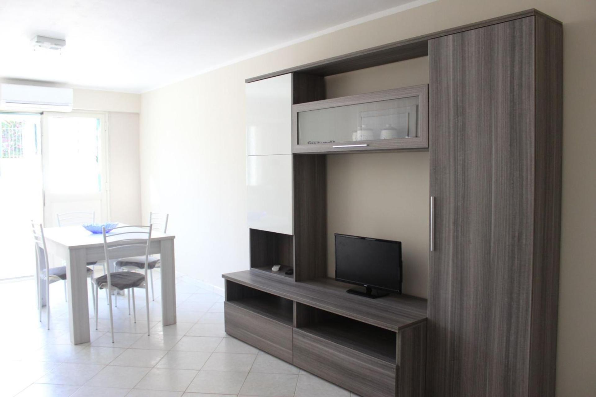 Two-Bedroom Apartment - Garden View