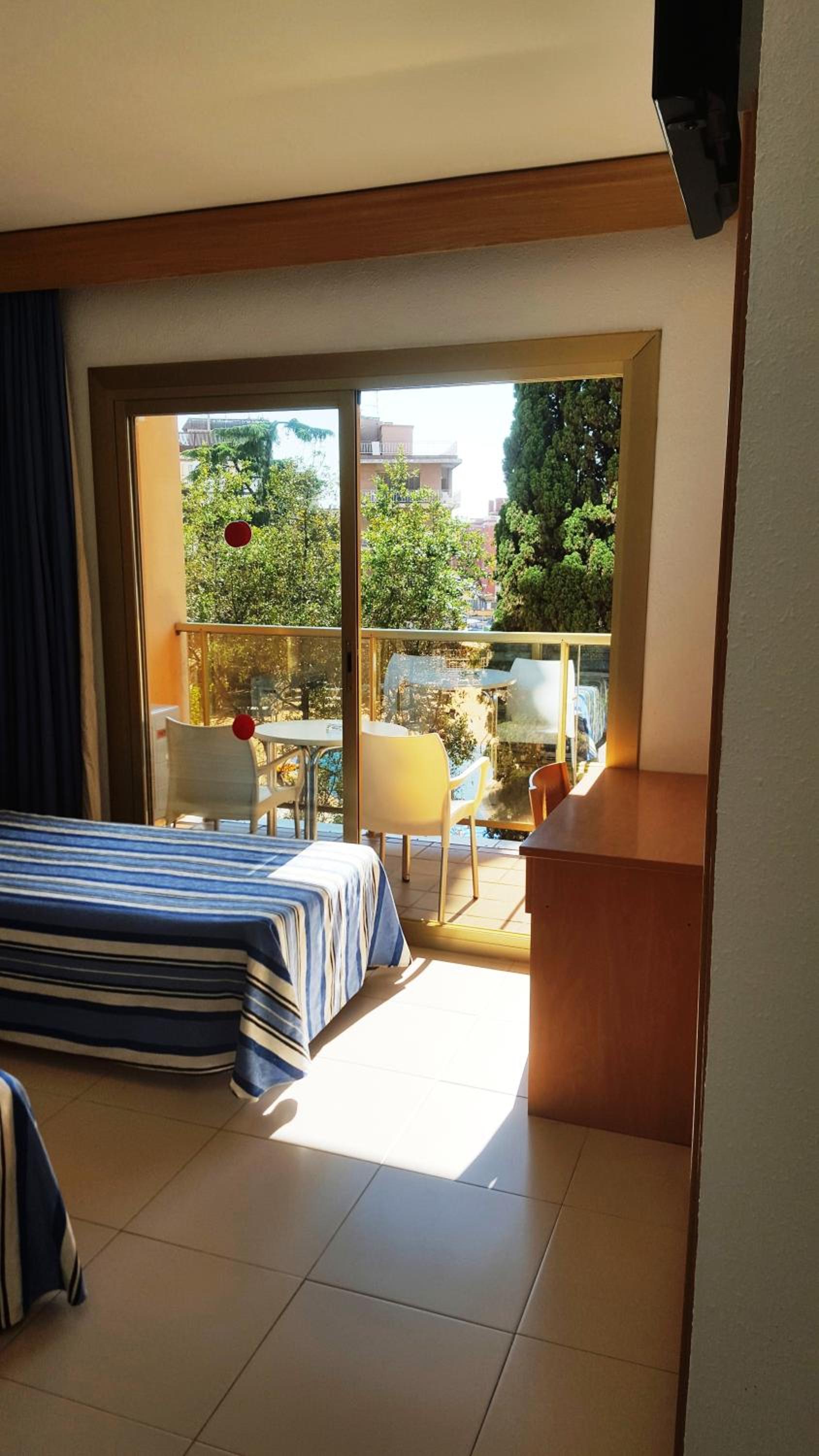 Double Room - Photo 4