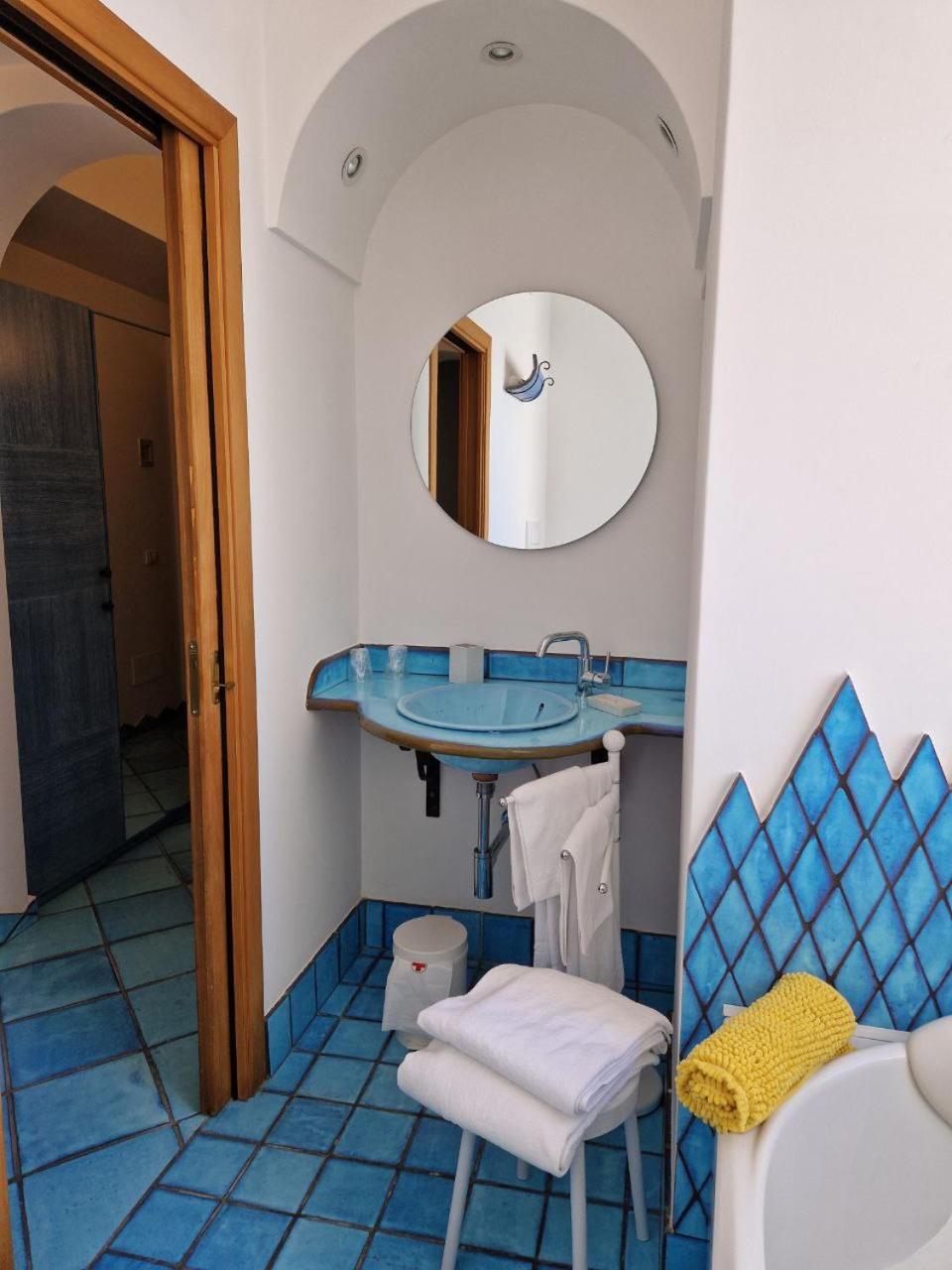 Deluxe Double Room with Terrace and Sea View - Photo 3