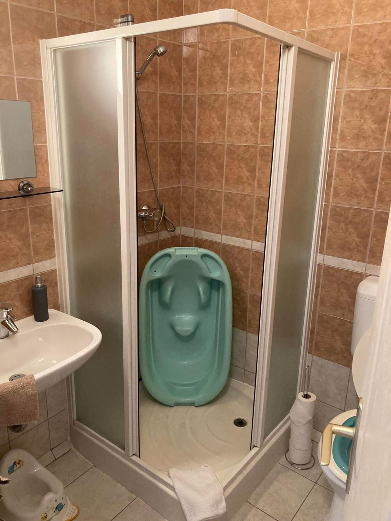 Triple Room with Private Bathroom photo 2