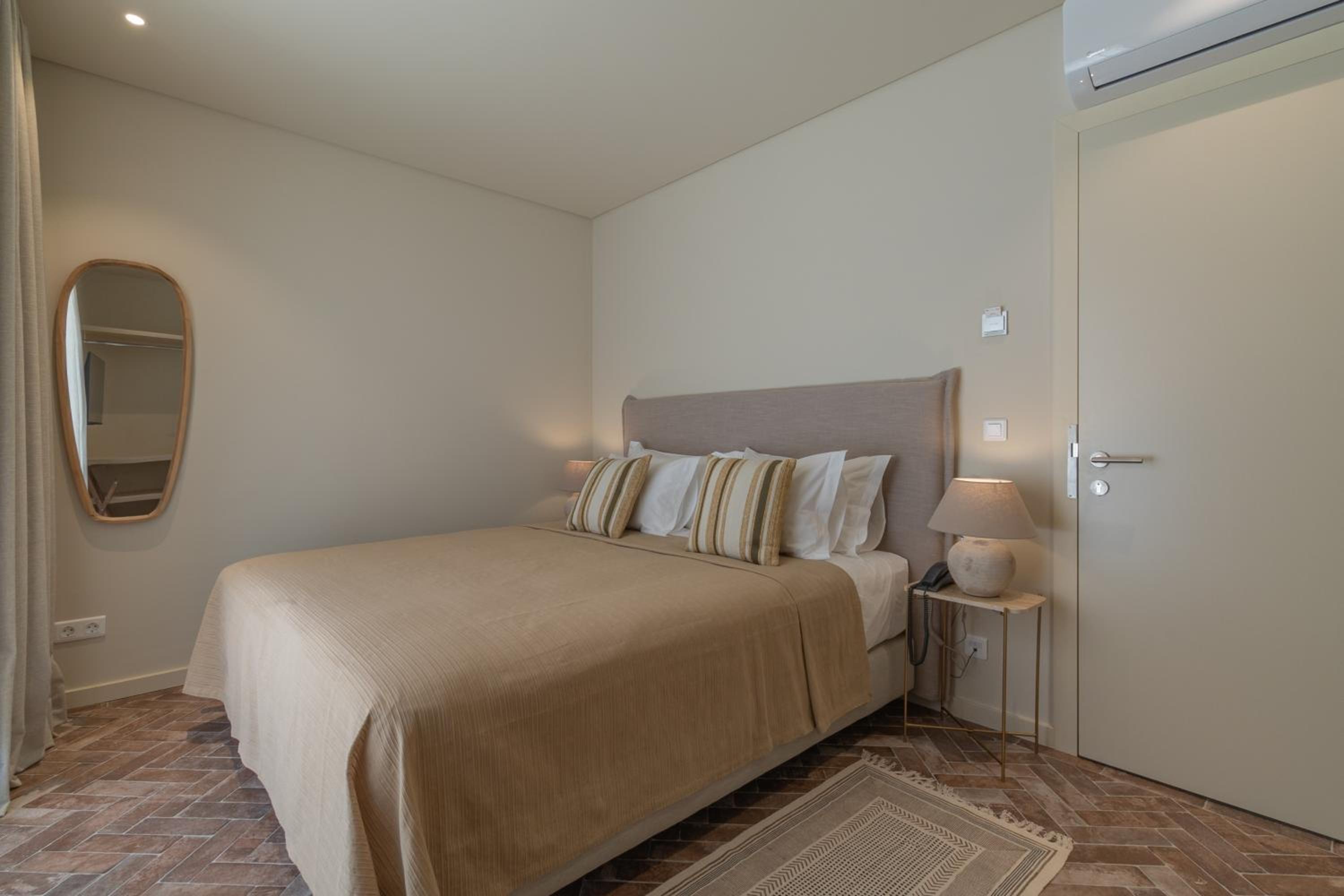 Double or Twin Room - Photo 1