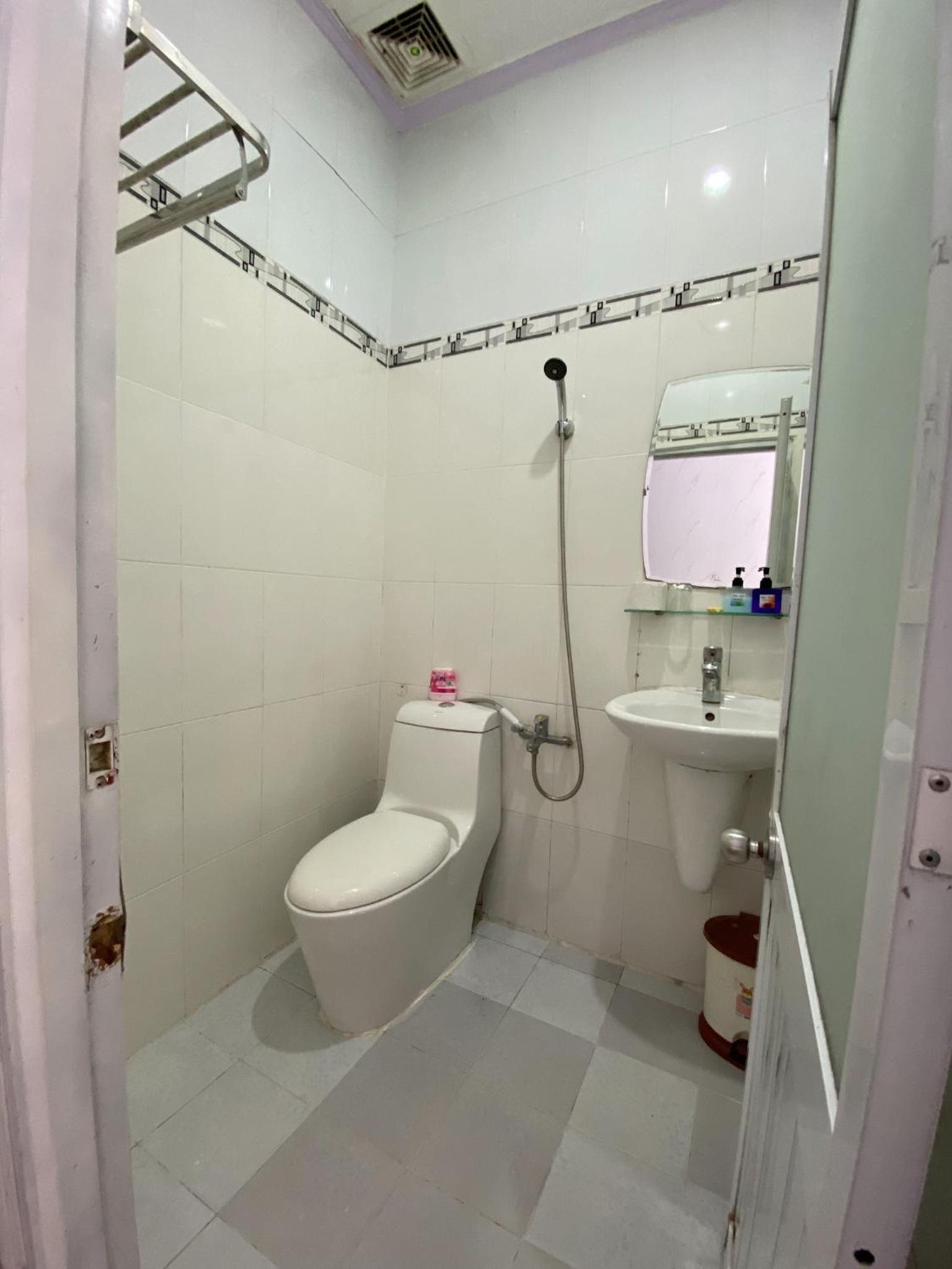 Small Double Room - Photo 3