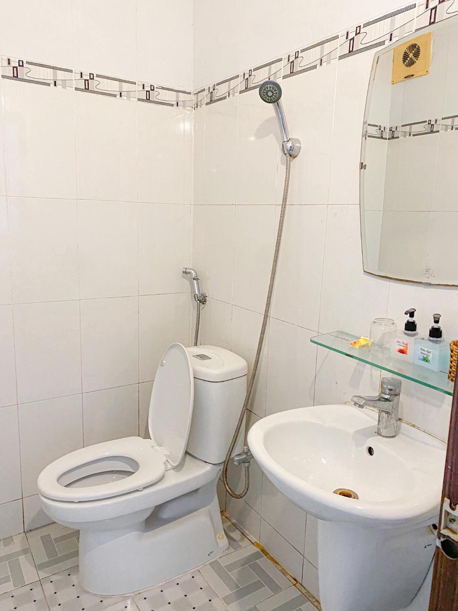 Small Double Room - Photo 6