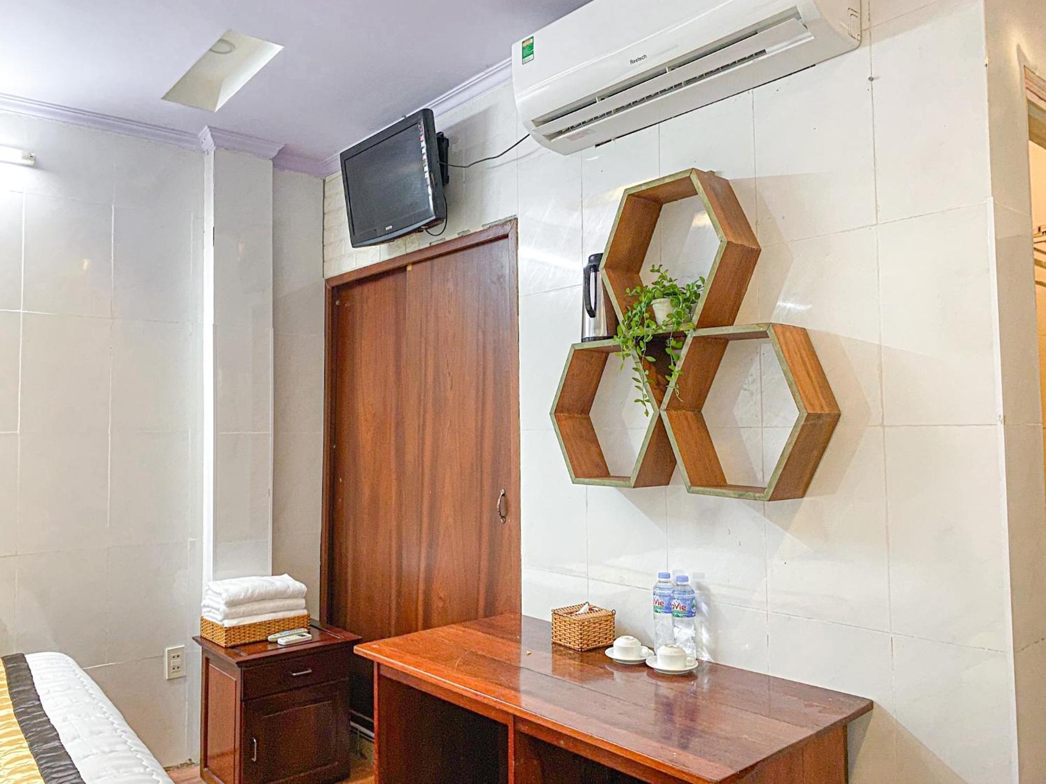 Small Double Room - Photo 7