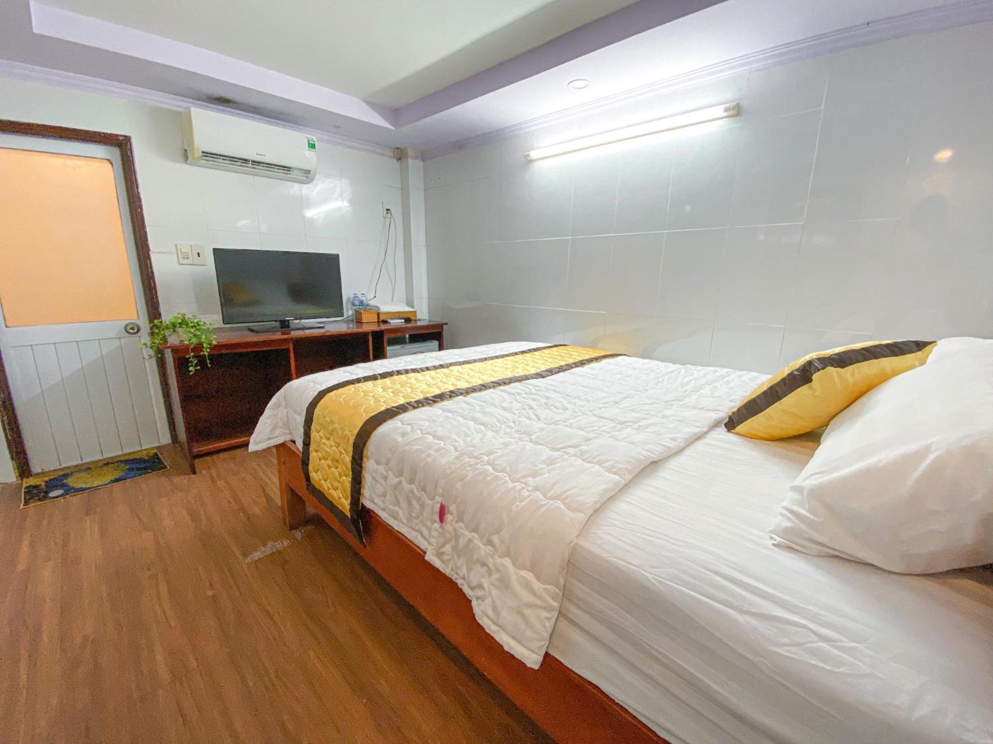 Small Double Room - Photo 4