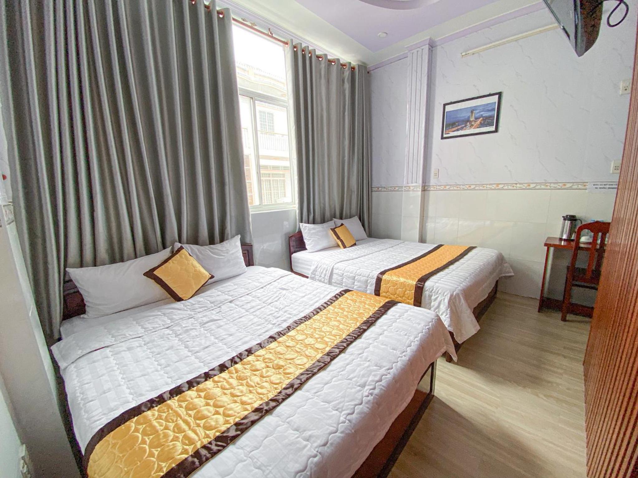 Quadruple Room - Photo 7