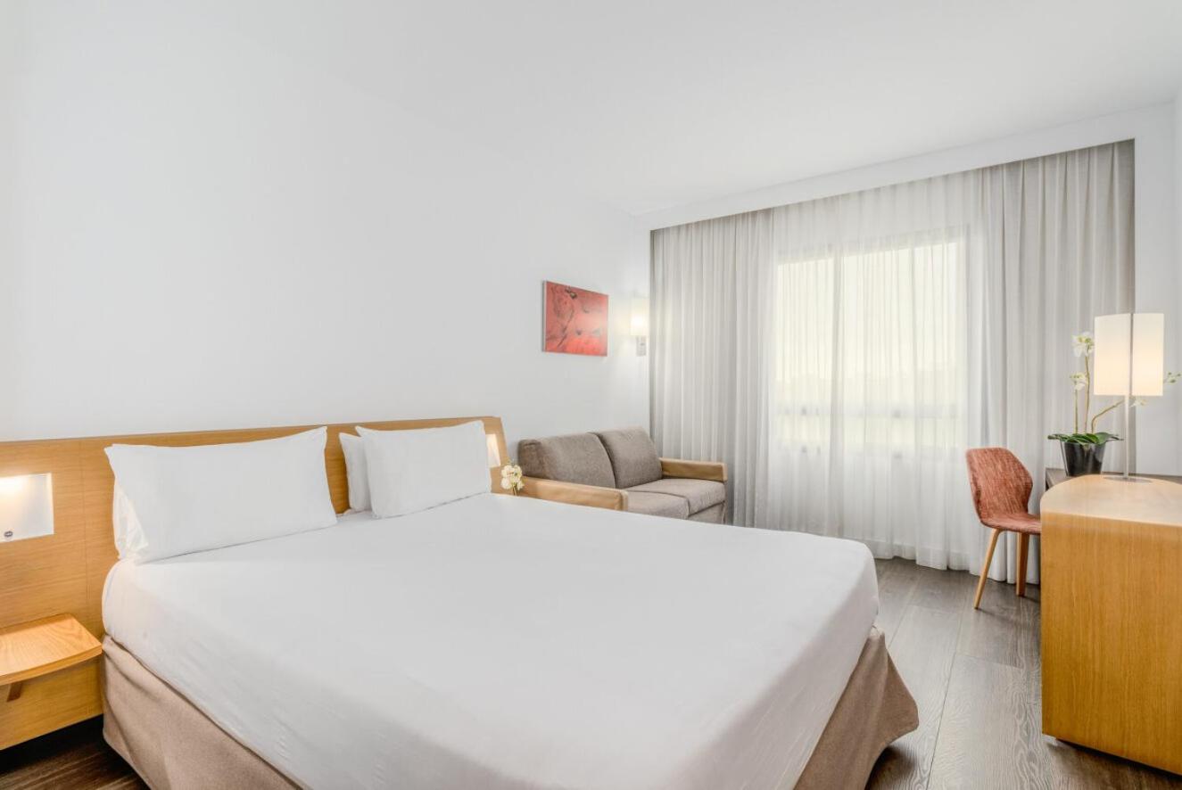 Double Room - Romantic Package thumbnail 6