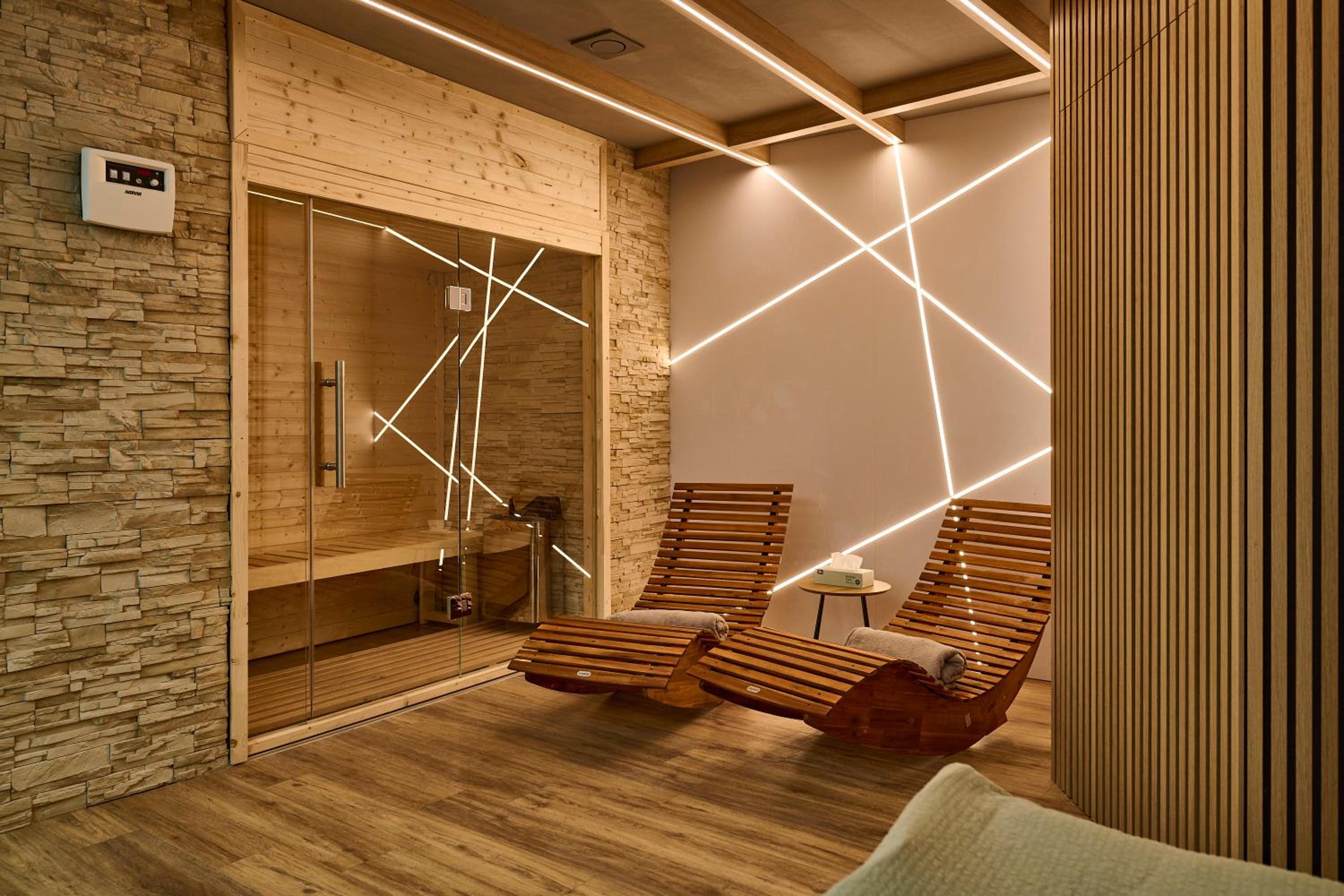 King Room with Spa Bath photo 2
