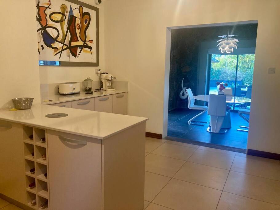 Villa photo 3