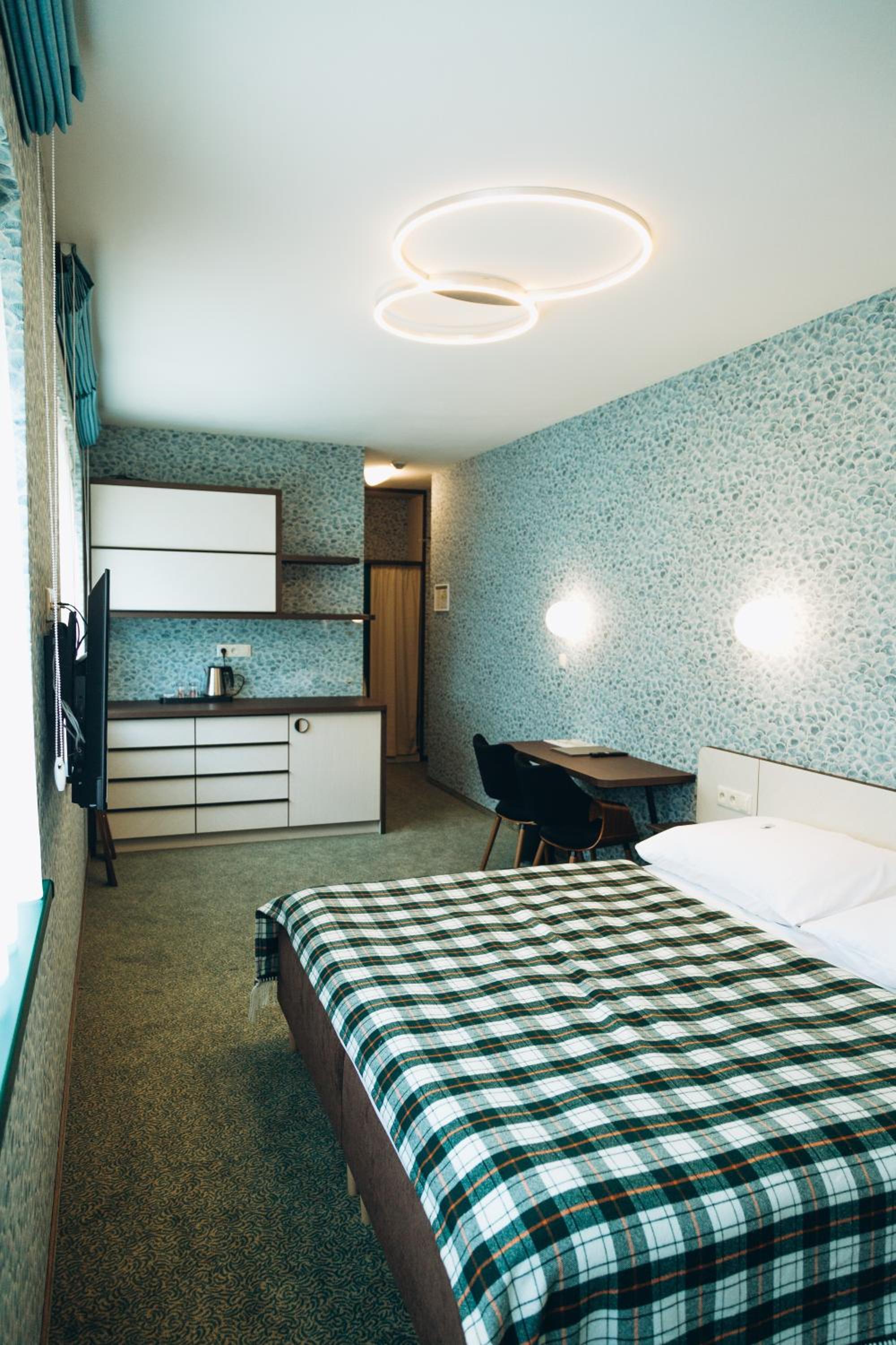 Double or Twin Room - Photo 10
