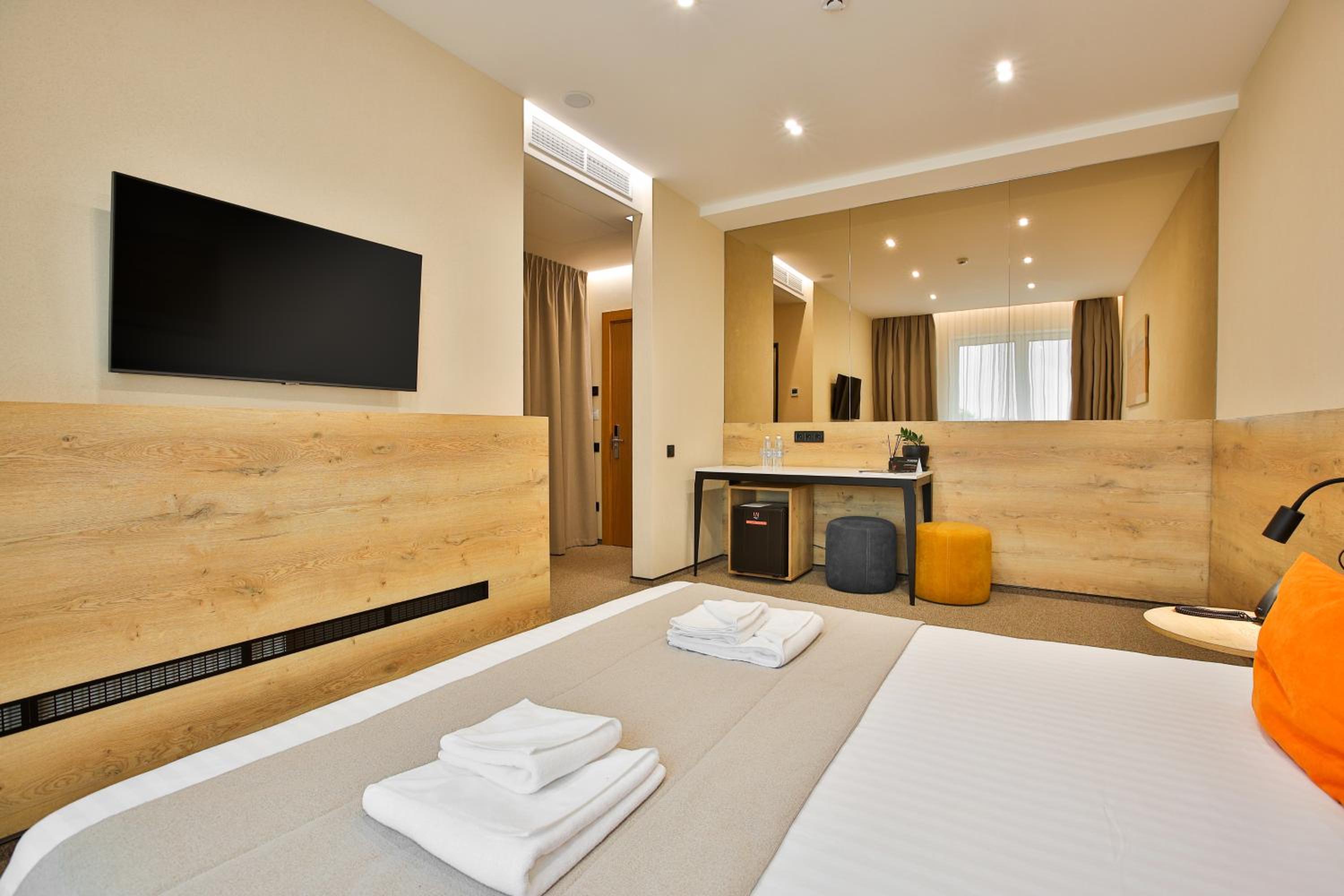 Suite with Balcony photo 2