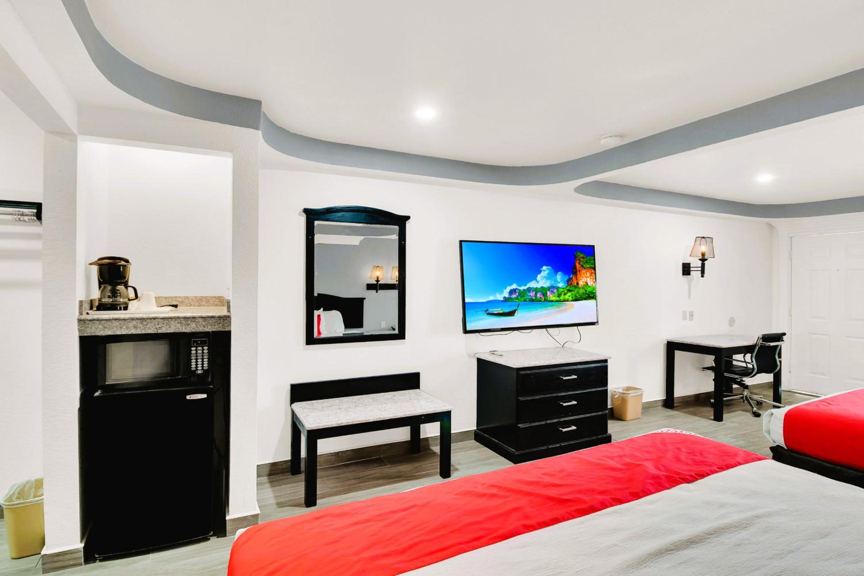 2 King Bed photo 3