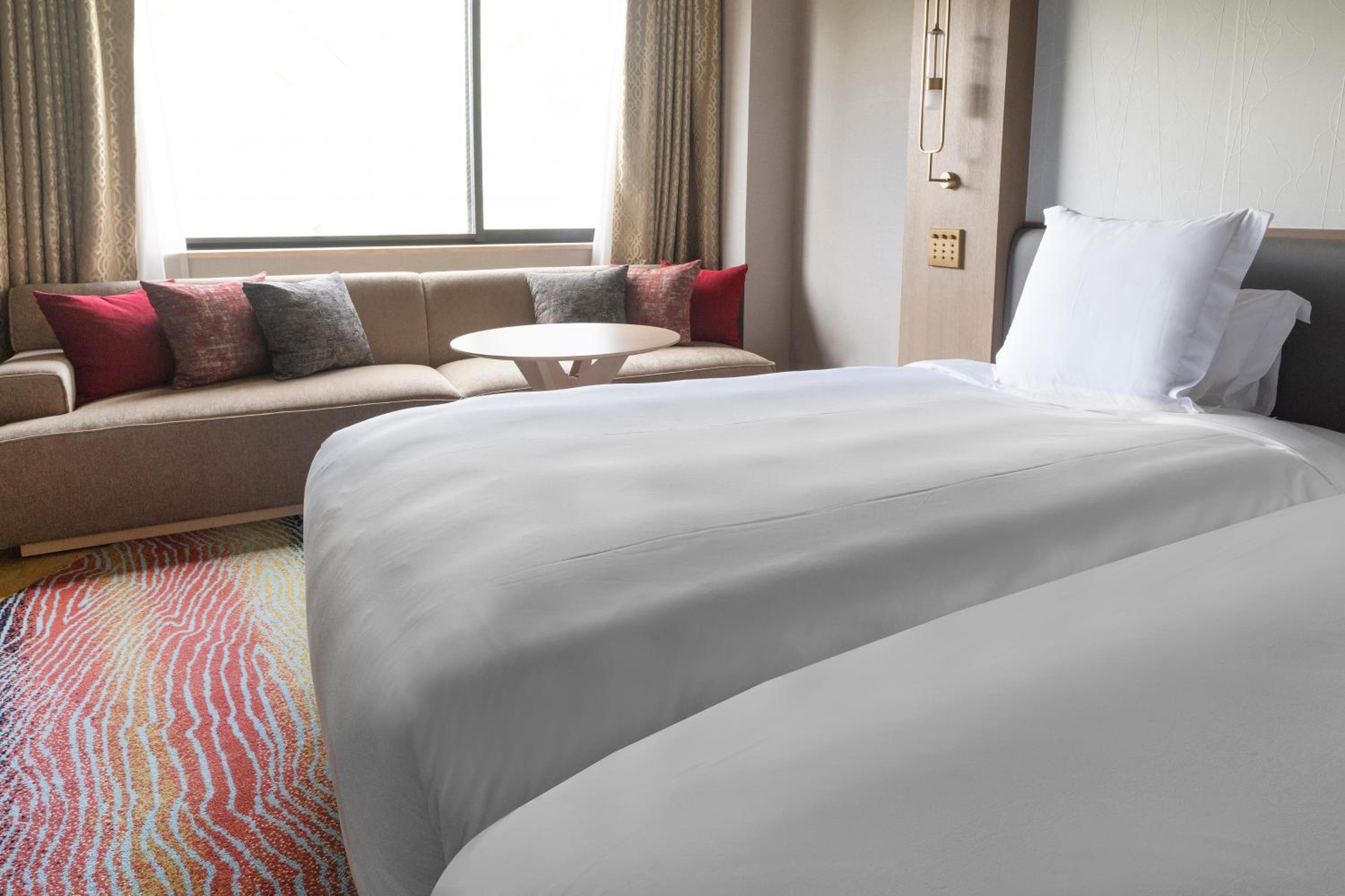 Classic Double Room with Two Double Beds and Slope View - Photo 2