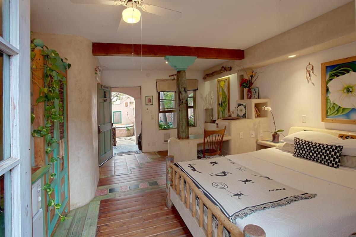 Queen Room with Balcony
