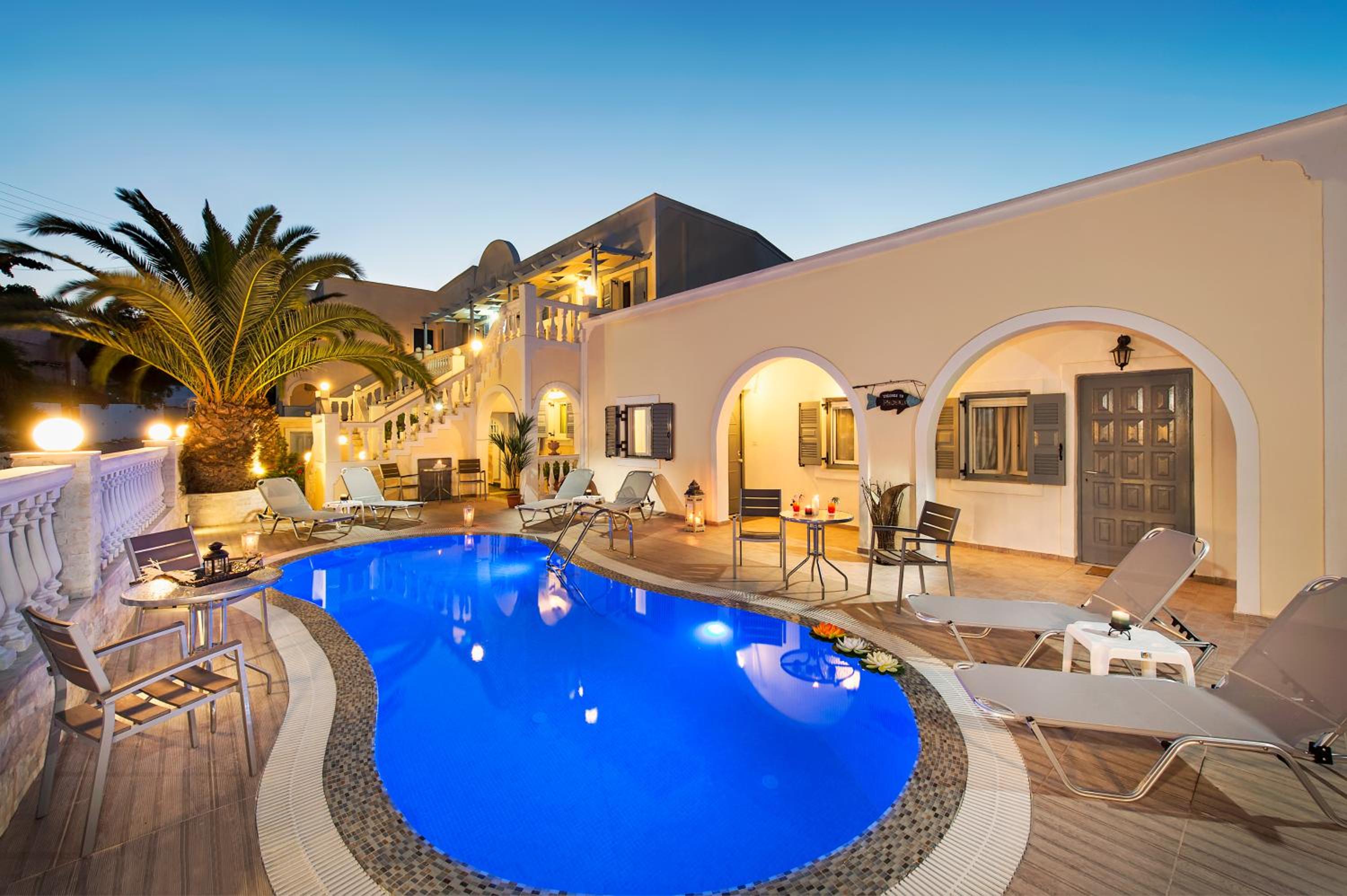 Twin Room with Pool View photo 2