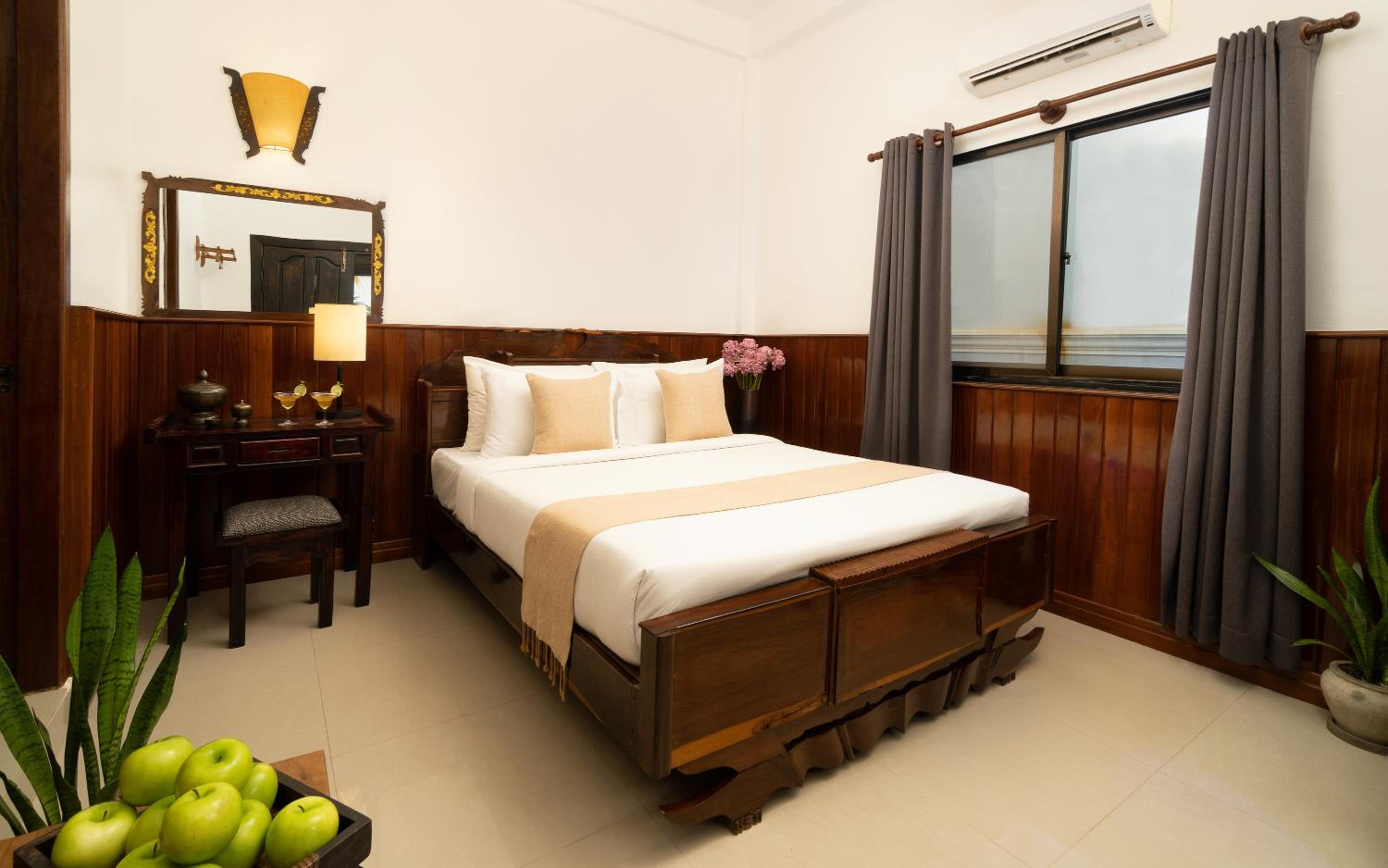Budget Double Room - Free Workspace + Afternoon Tea + Tree Planting - Photo 1