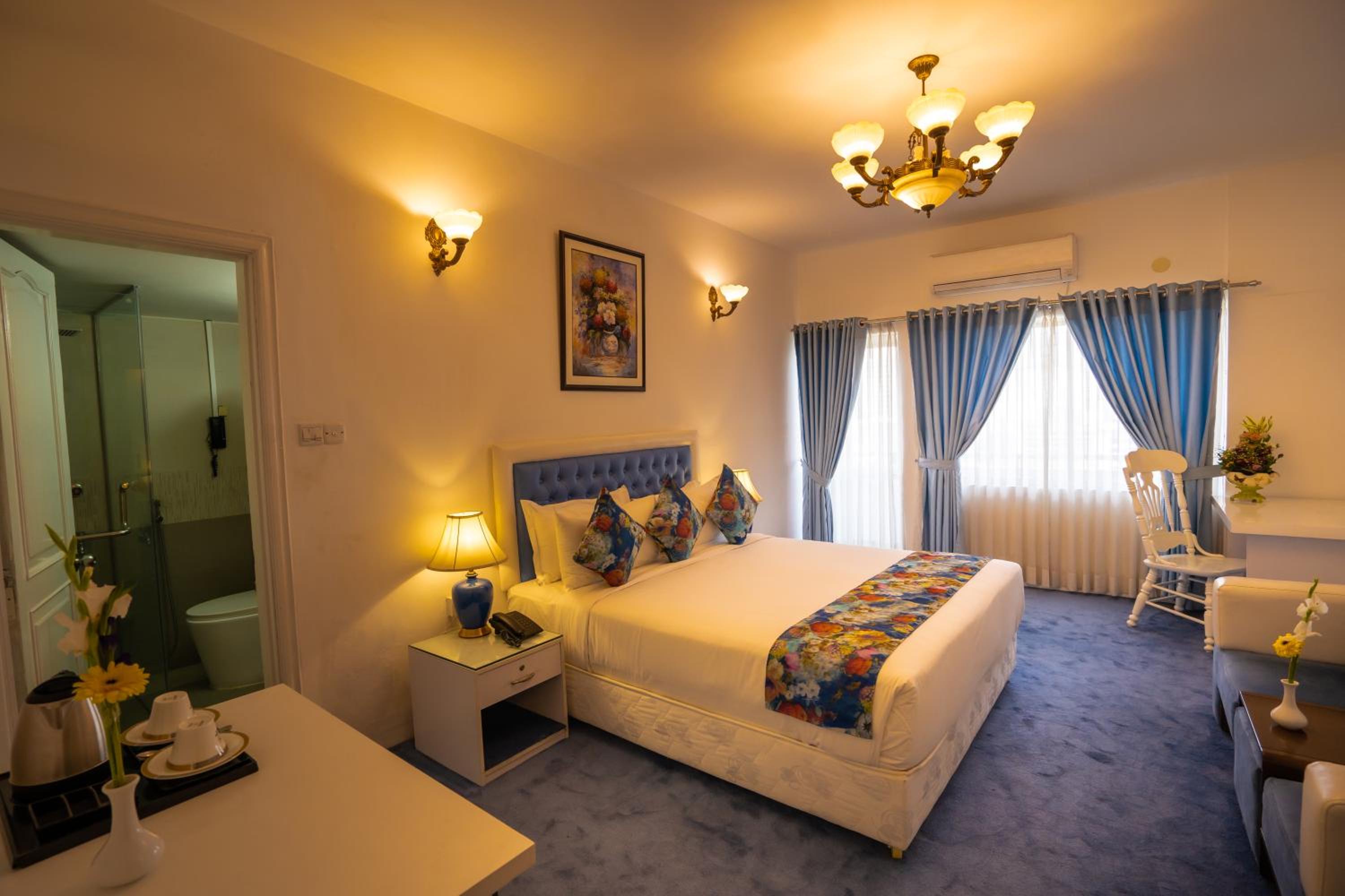 Deluxe Double Room with Balcony photo 1