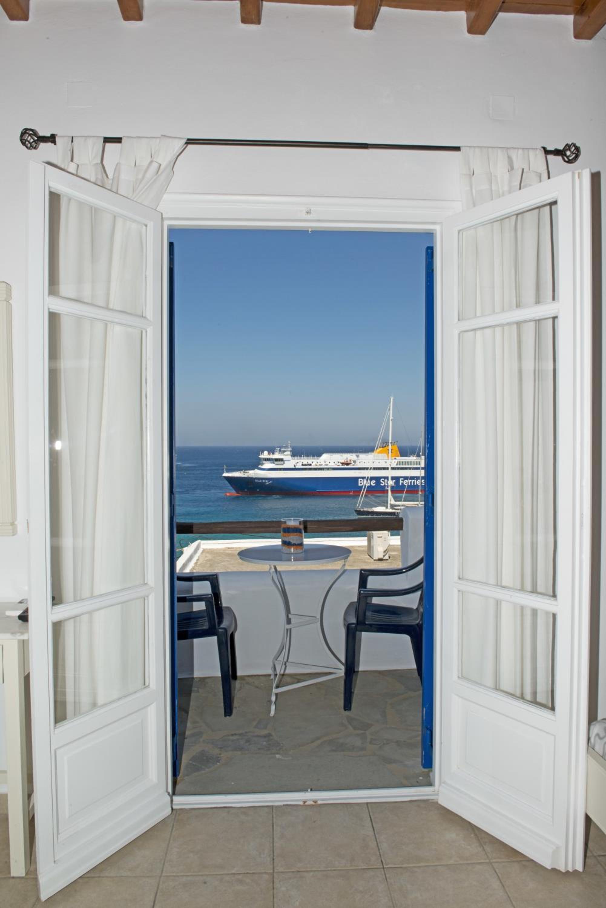 Twin Room with Sea View photo 2